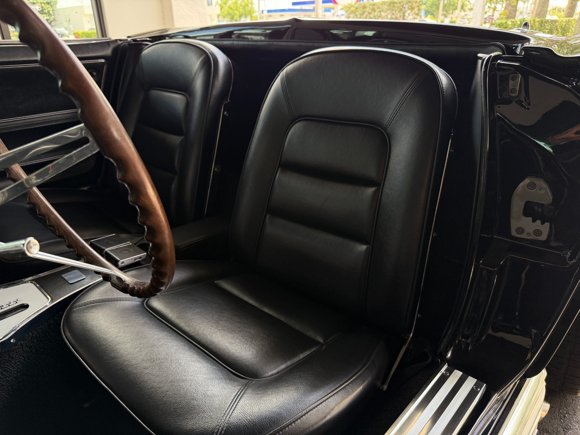 Used-1965-Chevrolet-Corvette-Sting-Ray