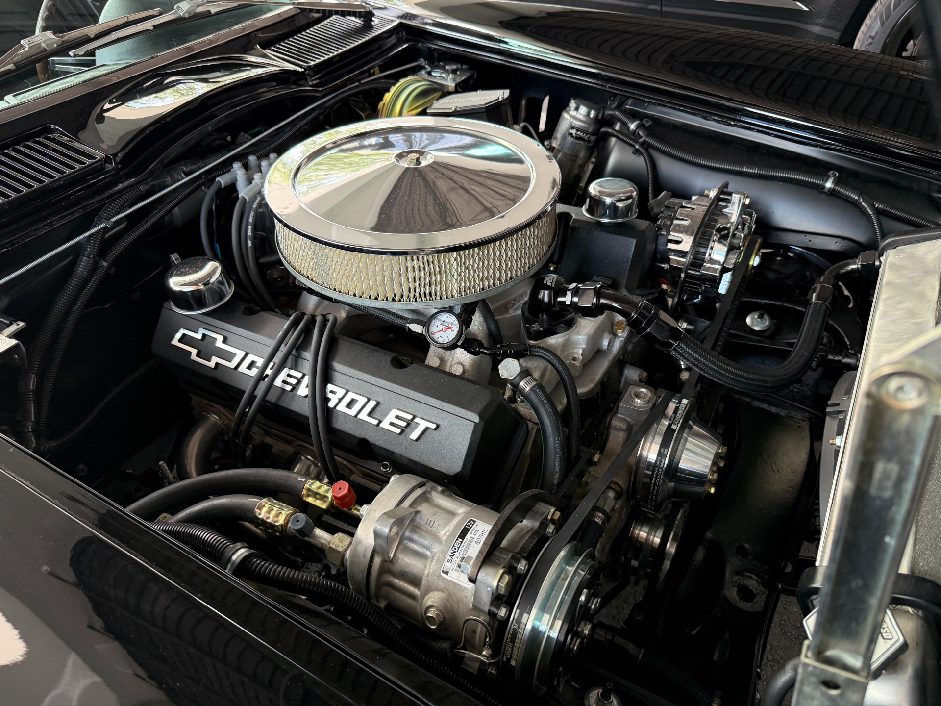 Used-1965-Chevrolet-Corvette-Sting-Ray