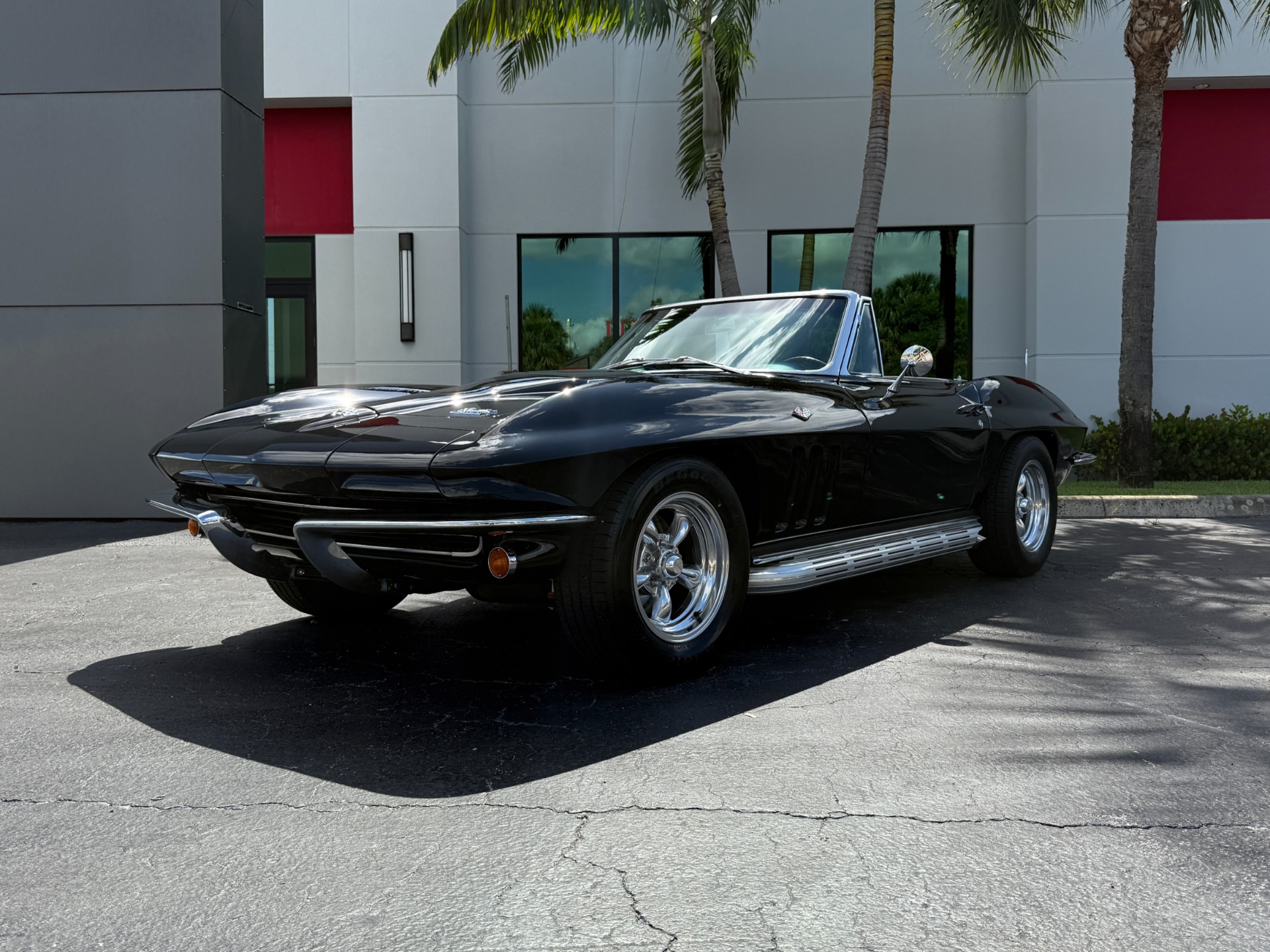 Used-1965-Chevrolet-Corvette-Sting-Ray