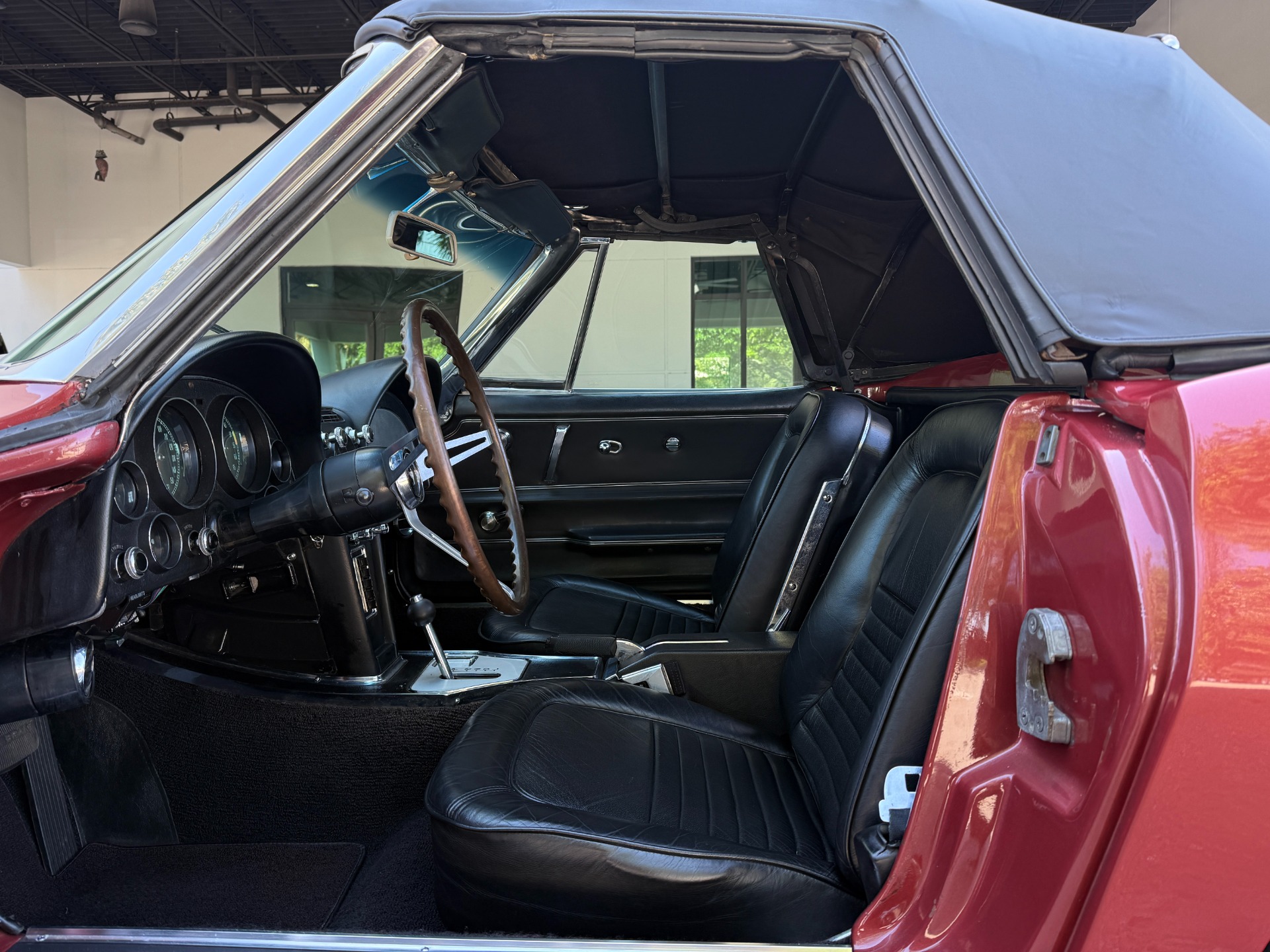 Used-1967-Chevrolet-Corvette-Sting-Ray