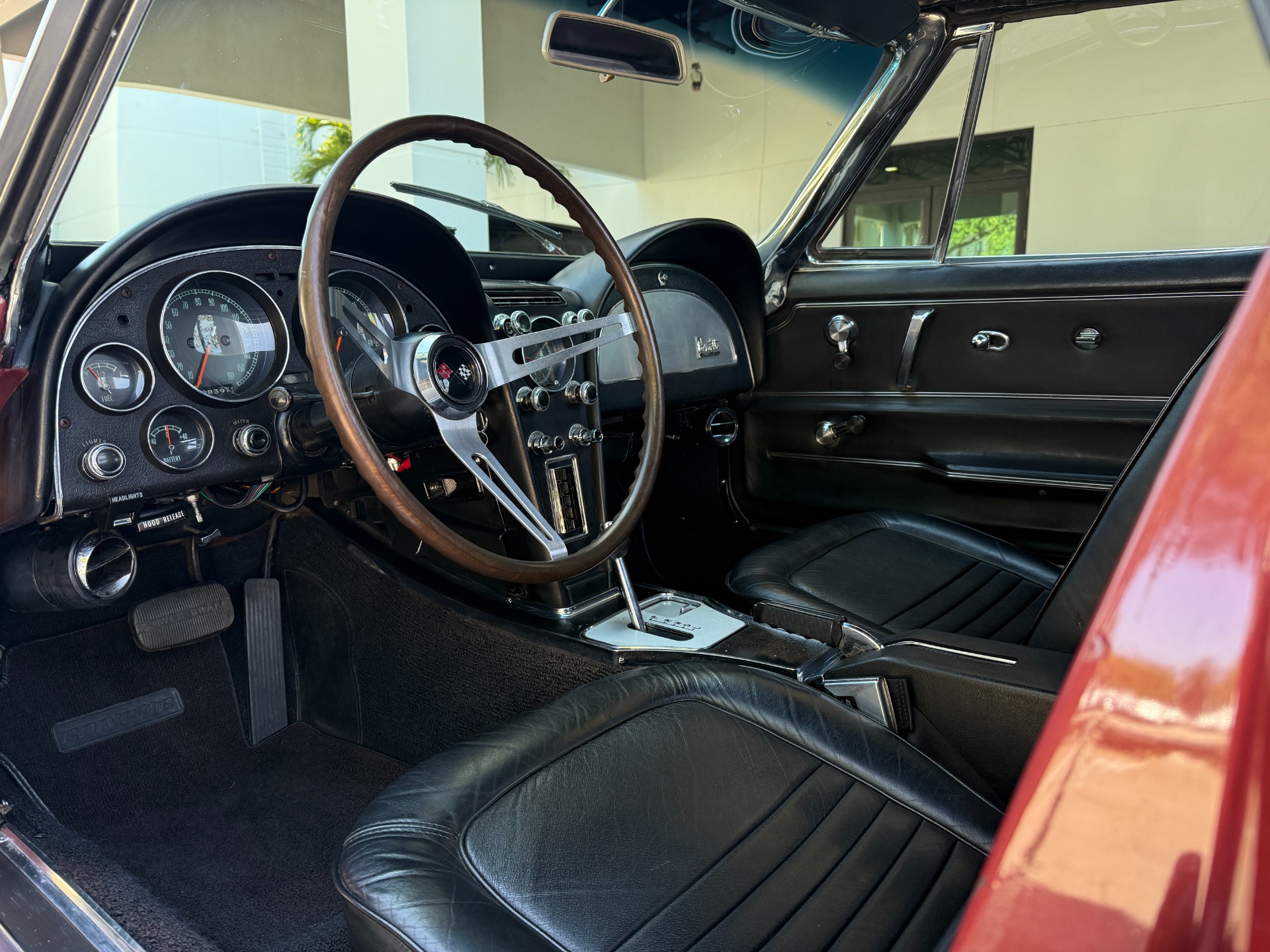 Used-1967-Chevrolet-Corvette-Sting-Ray
