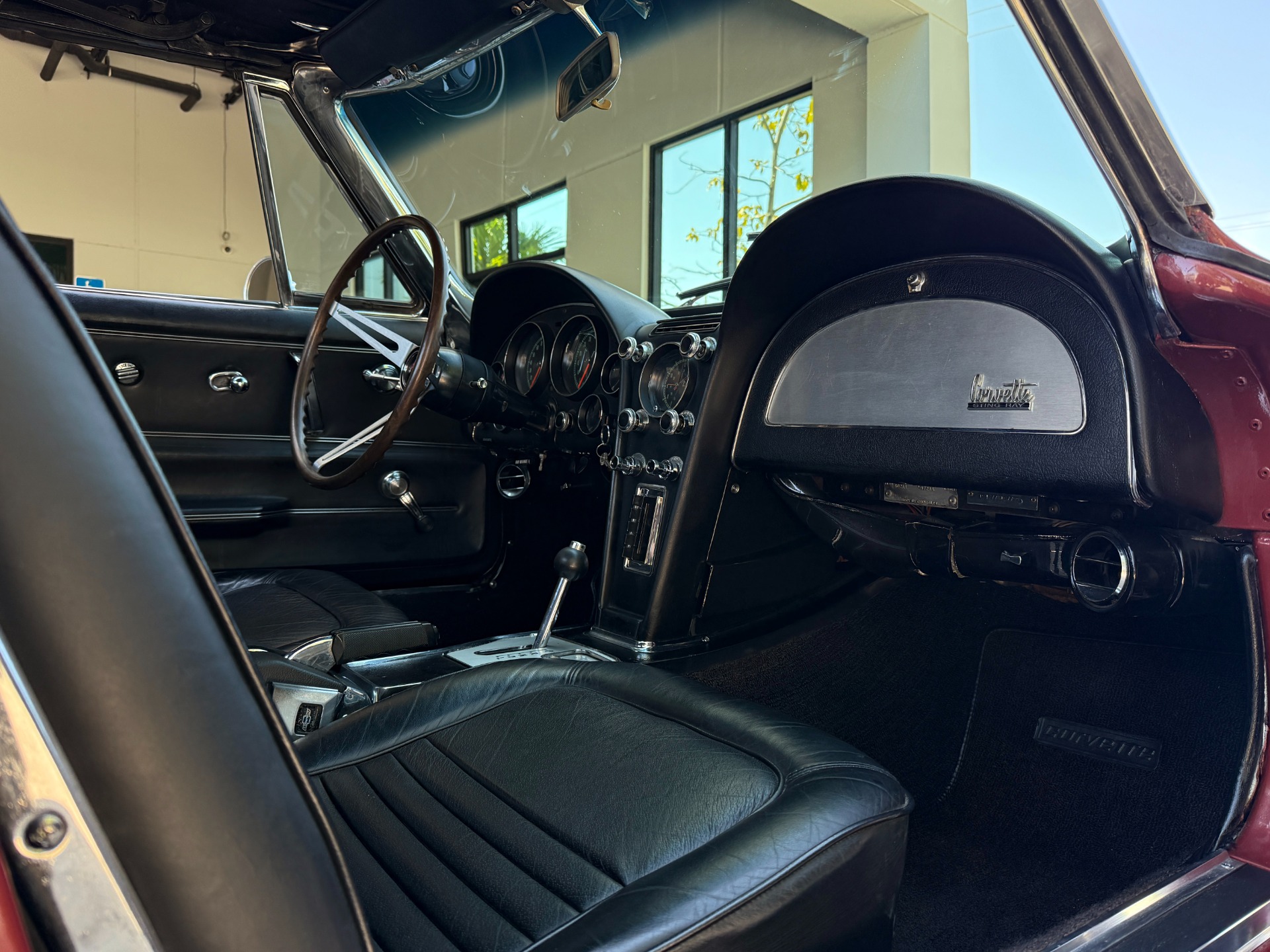 Used-1967-Chevrolet-Corvette-Sting-Ray