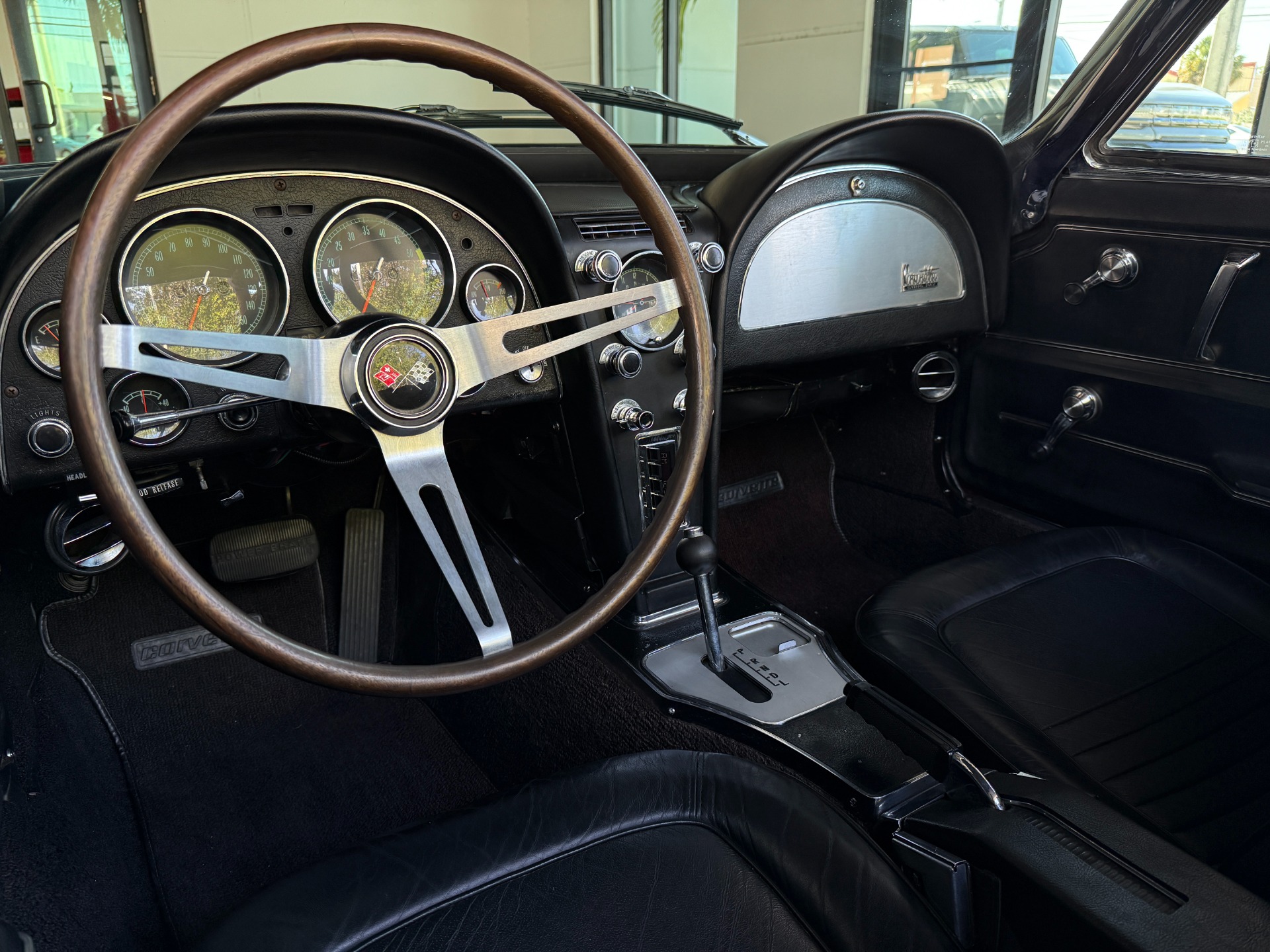 Used-1967-Chevrolet-Corvette-Sting-Ray