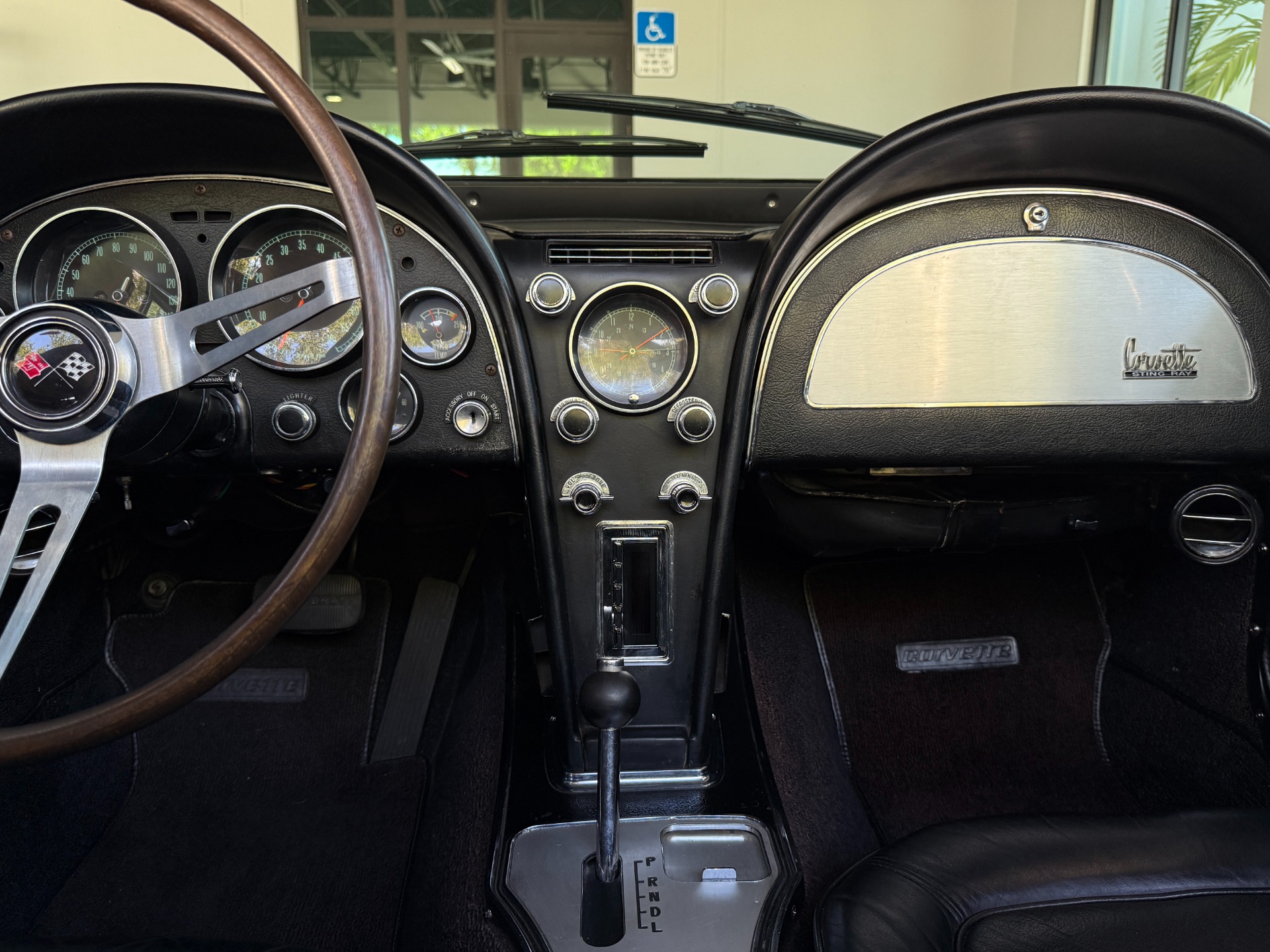 Used-1967-Chevrolet-Corvette-Sting-Ray