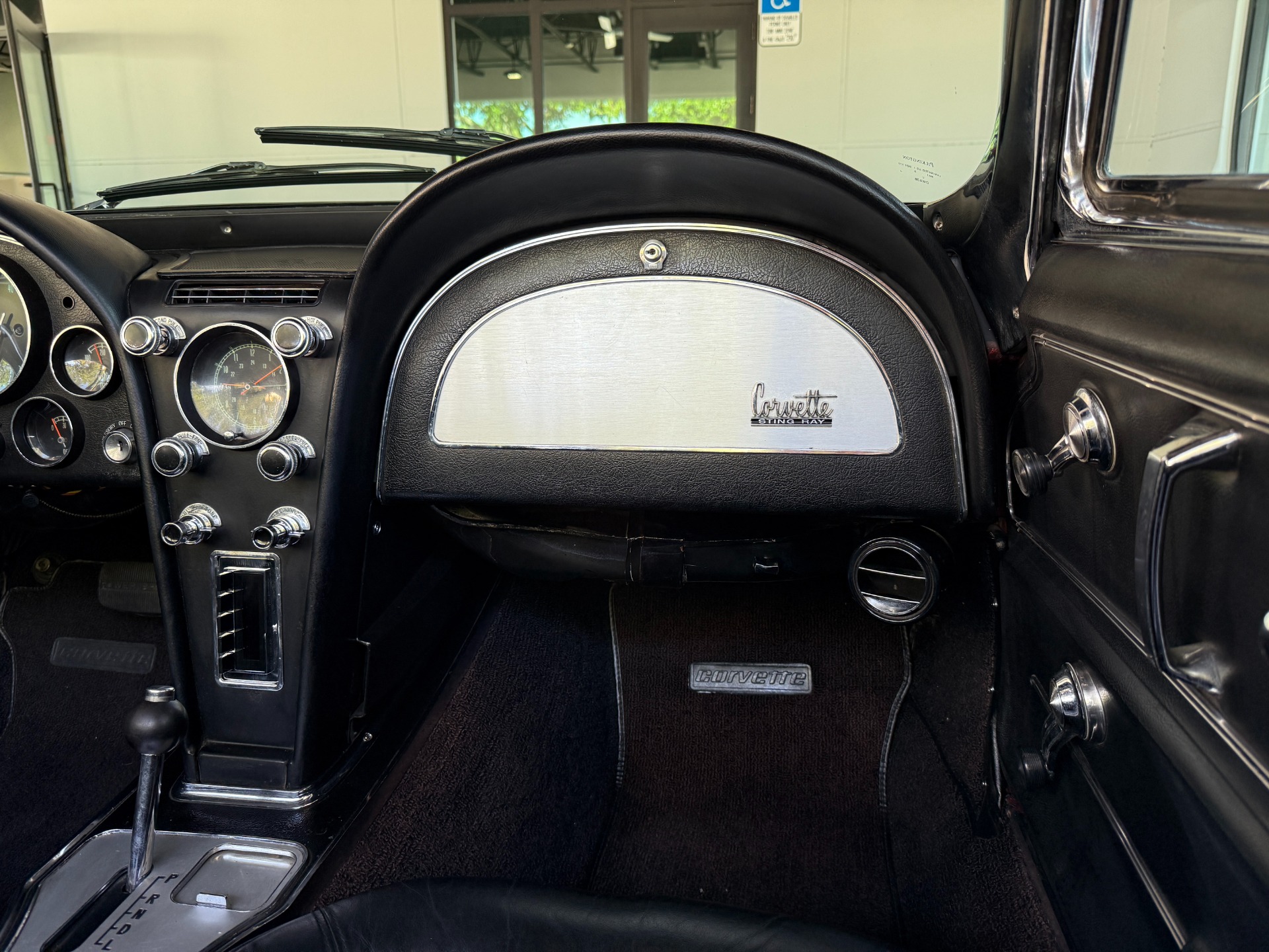 Used-1967-Chevrolet-Corvette-Sting-Ray