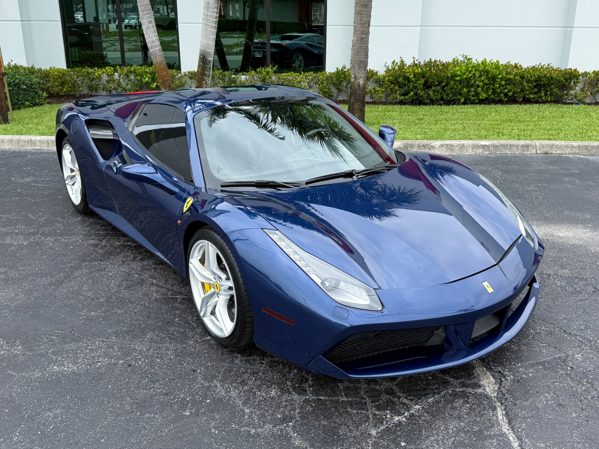 Used-2018-Ferrari-488-Spider