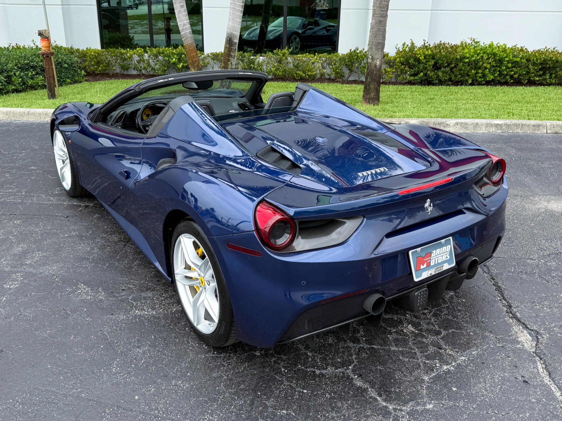Used-2018-Ferrari-488-Spider