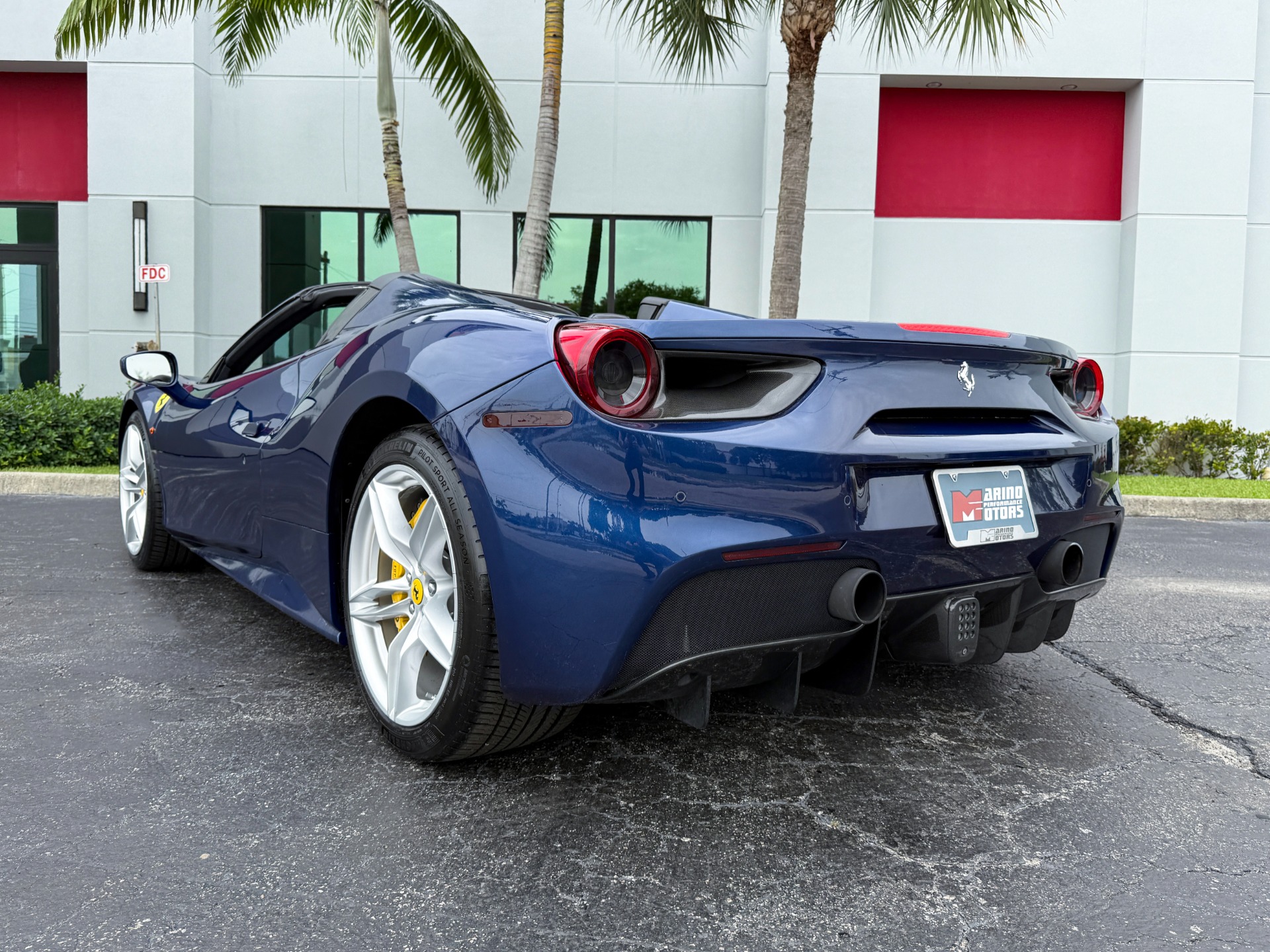 Used-2018-Ferrari-488-Spider