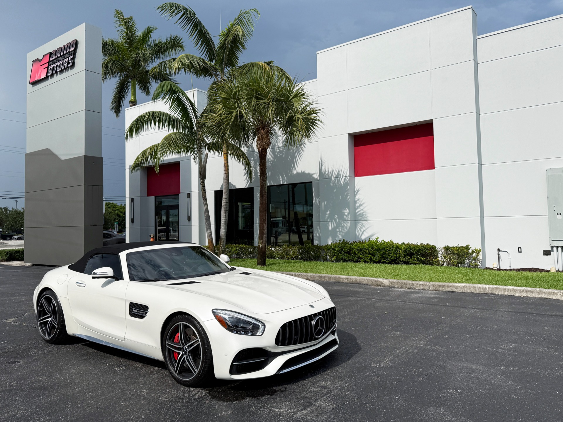 Used-2018-Mercedes-Benz-AMG-GT-C