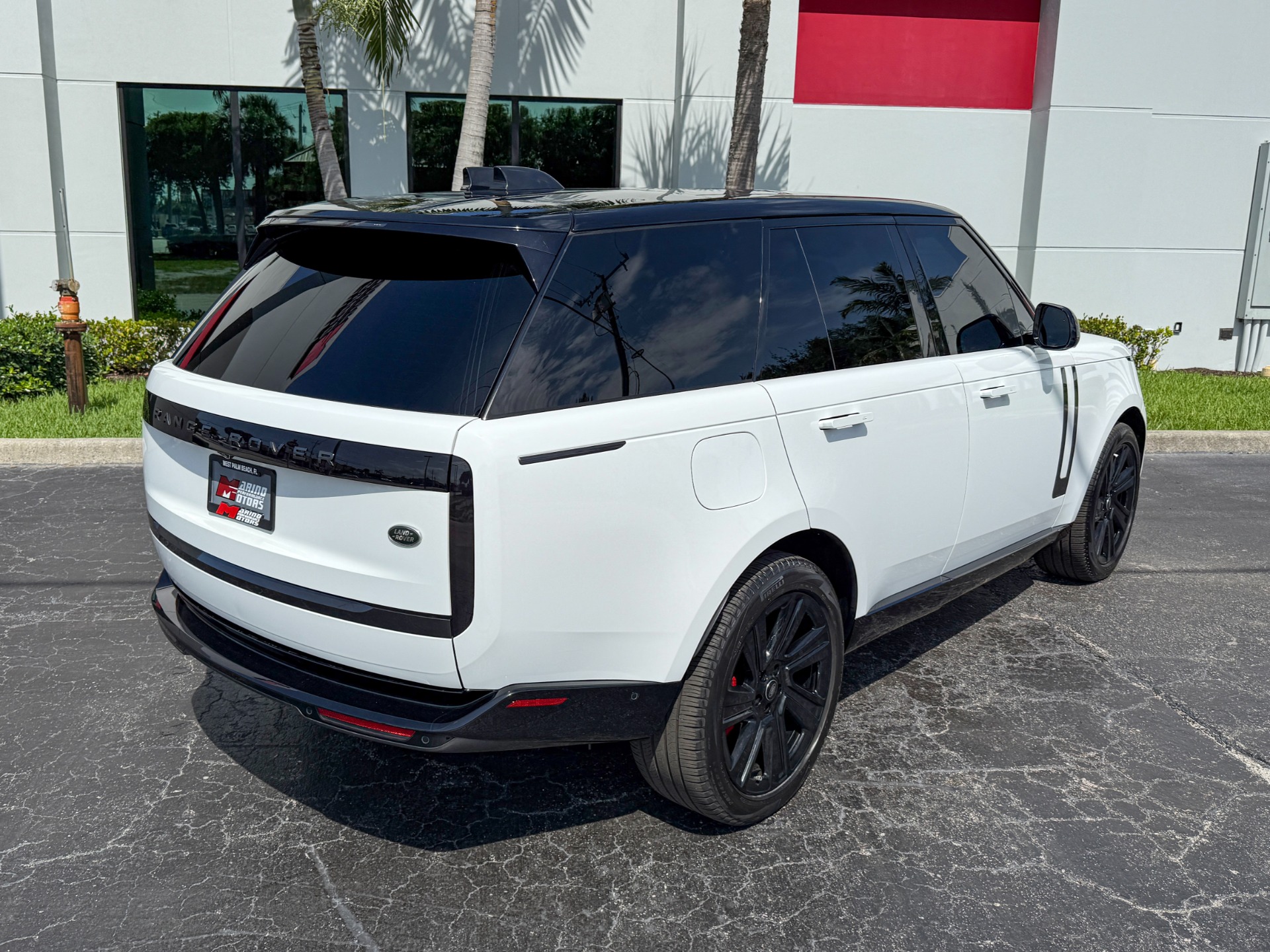 Used-2023-Land-Rover-Range-Rover-P530-SE