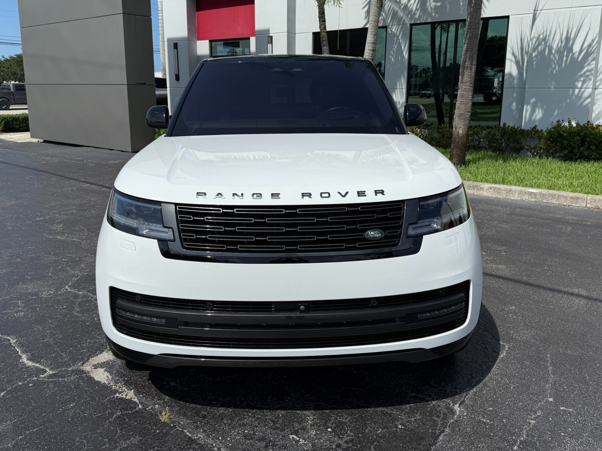 Used-2023-Land-Rover-Range-Rover-P530-SE