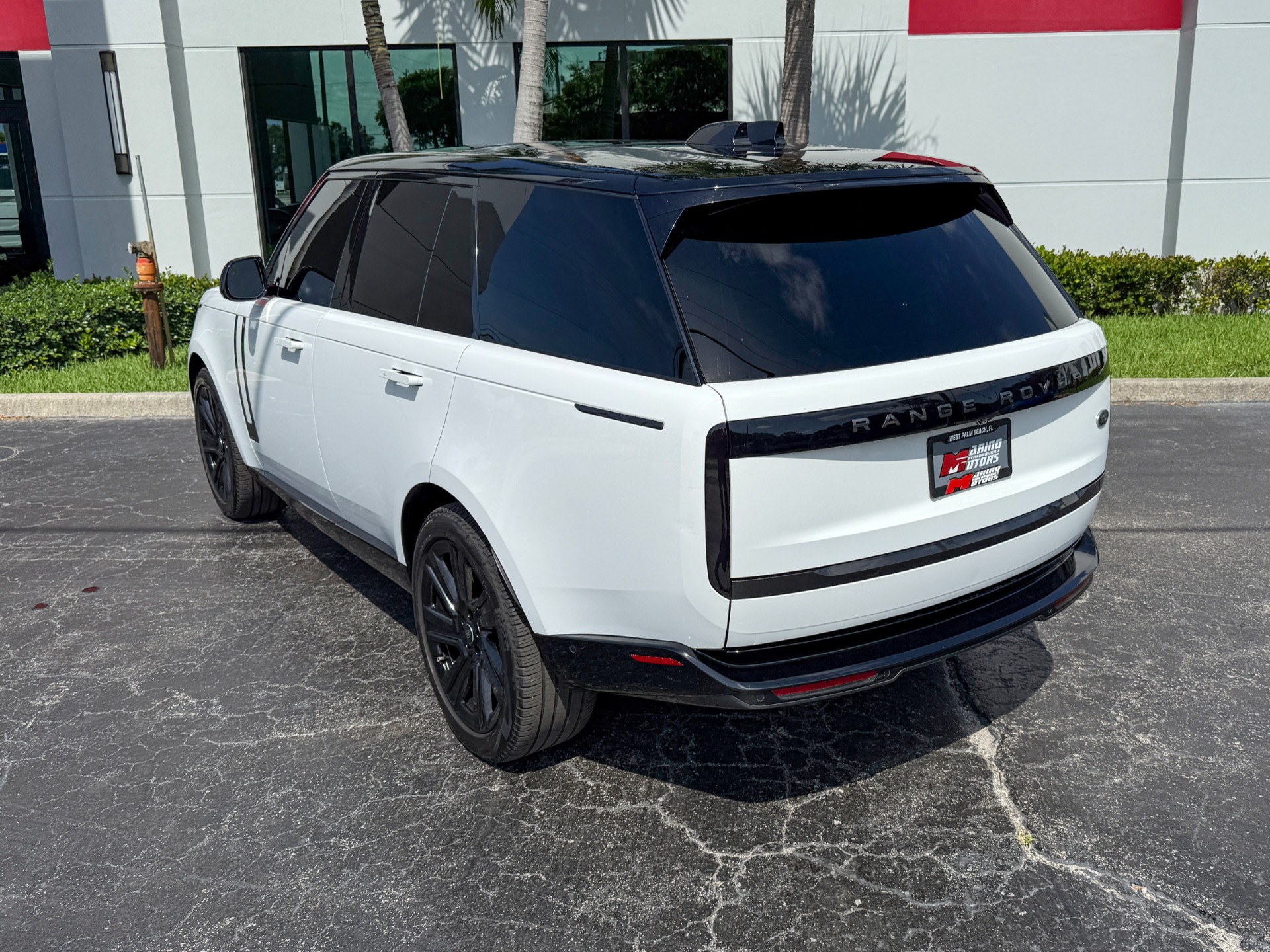 Used-2023-Land-Rover-Range-Rover-P530-SE