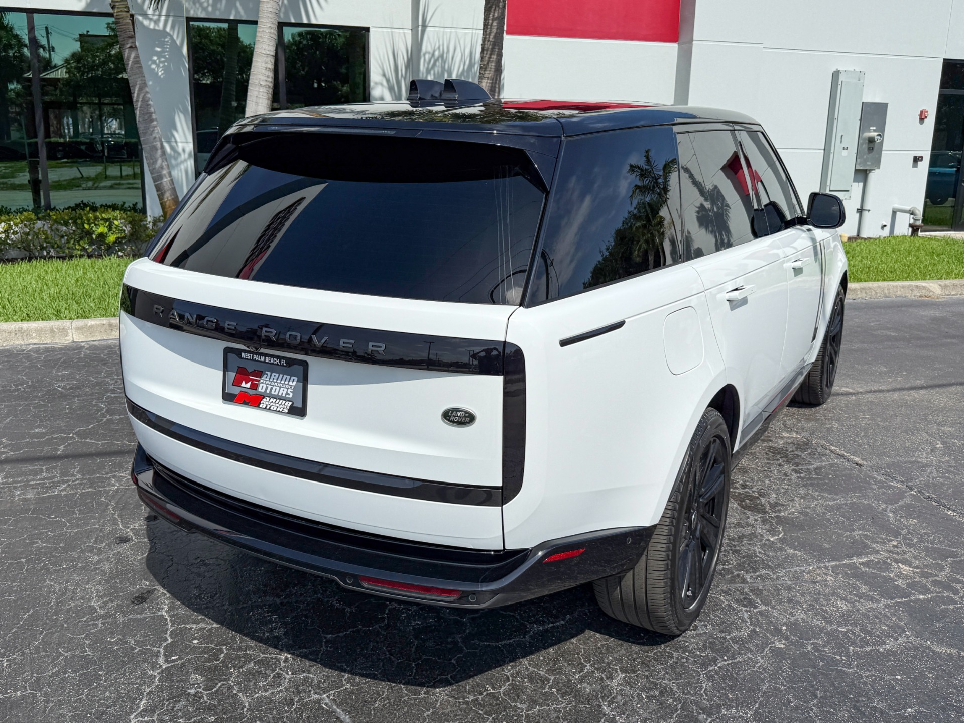 Used-2023-Land-Rover-Range-Rover-P530-SE