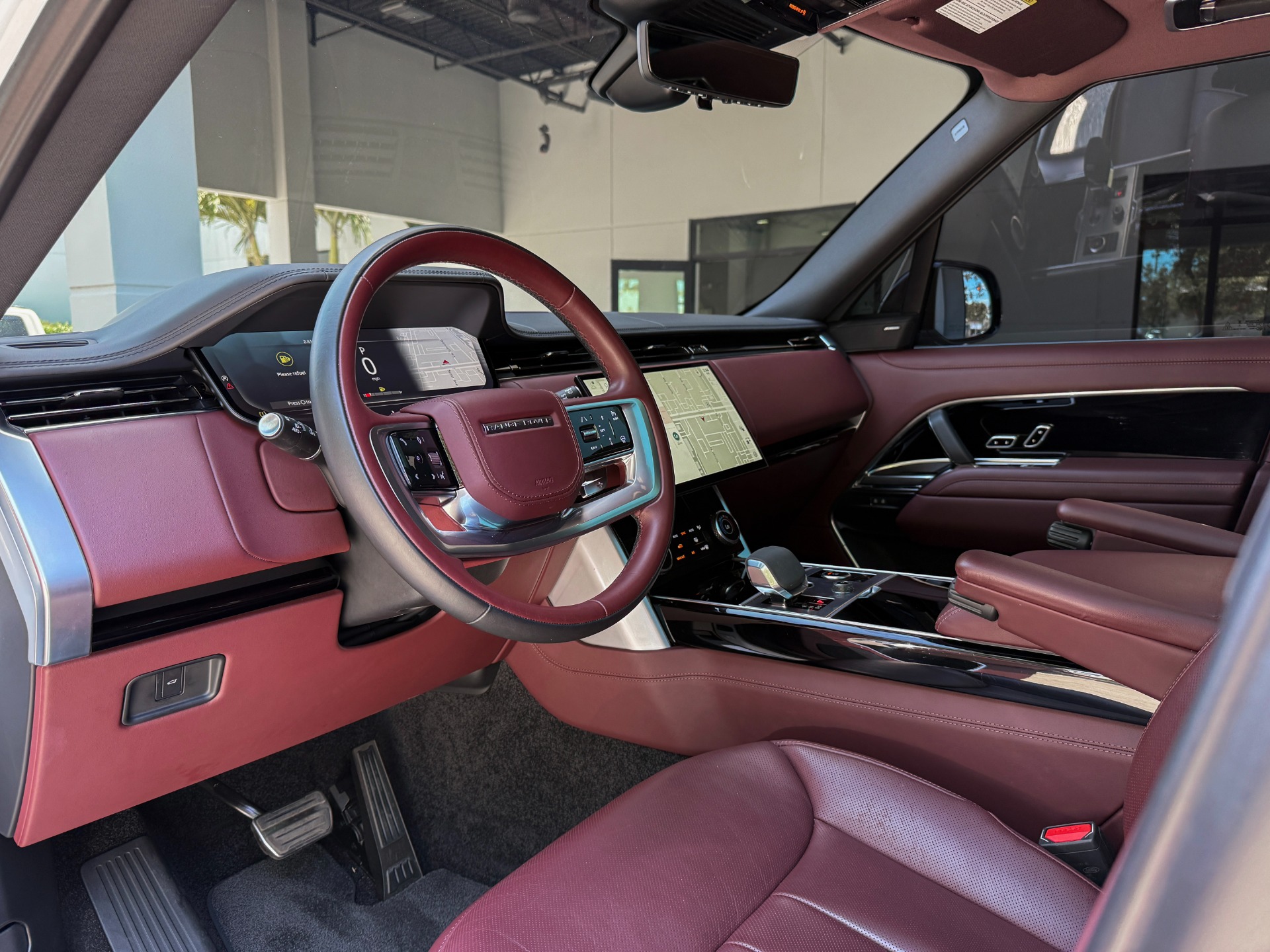 Used-2023-Land-Rover-Range-Rover-P530-SE