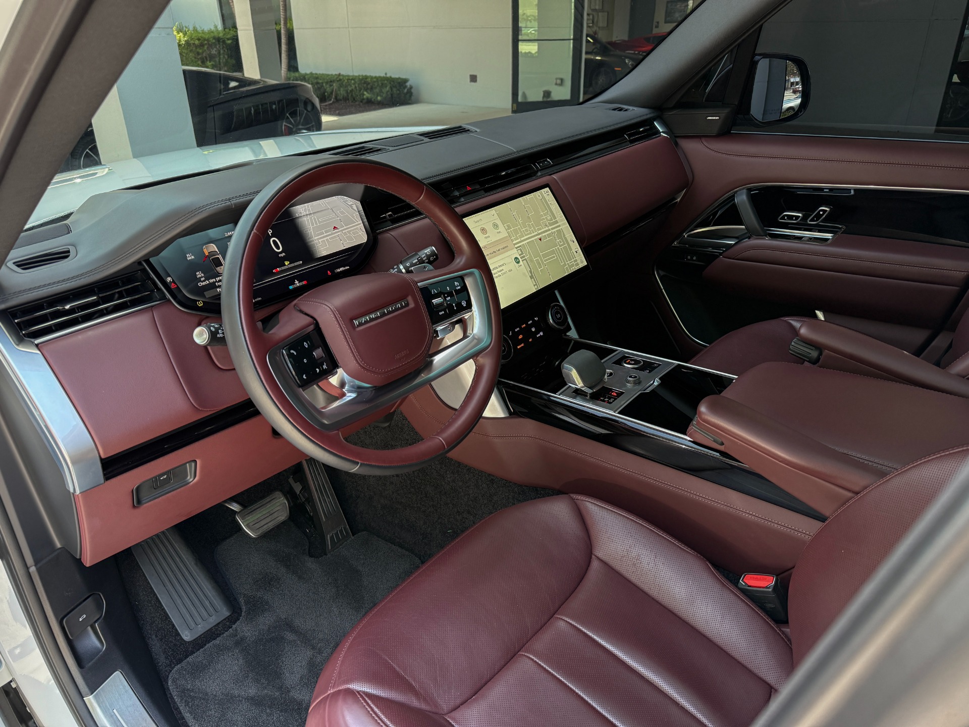 Used-2023-Land-Rover-Range-Rover-P530-SE