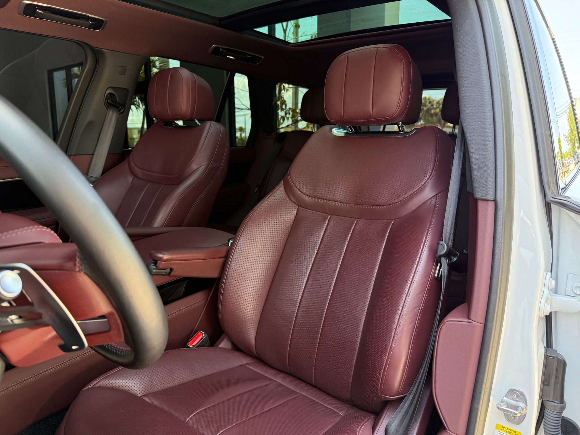 Used-2023-Land-Rover-Range-Rover-P530-SE