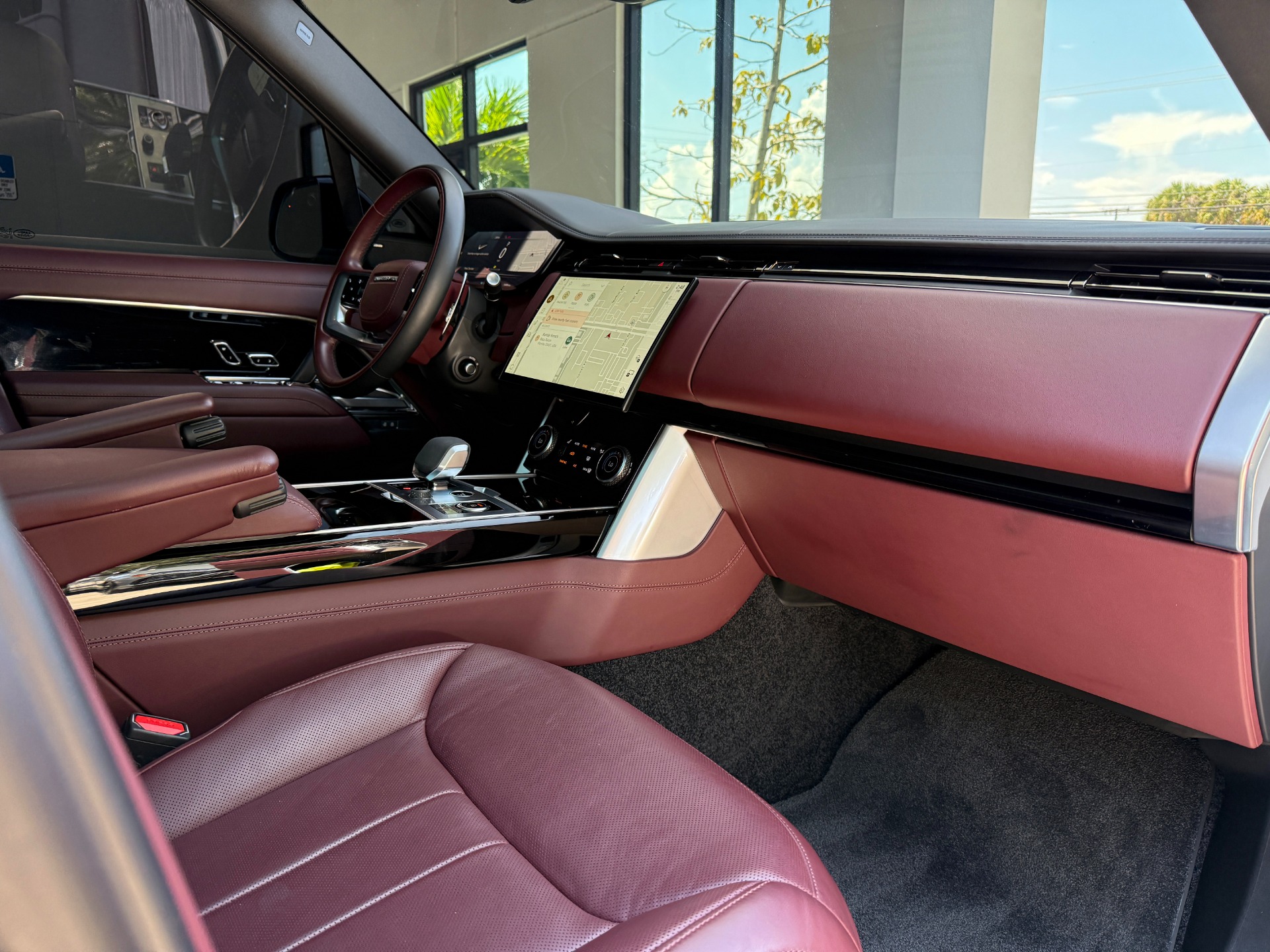 Used-2023-Land-Rover-Range-Rover-P530-SE