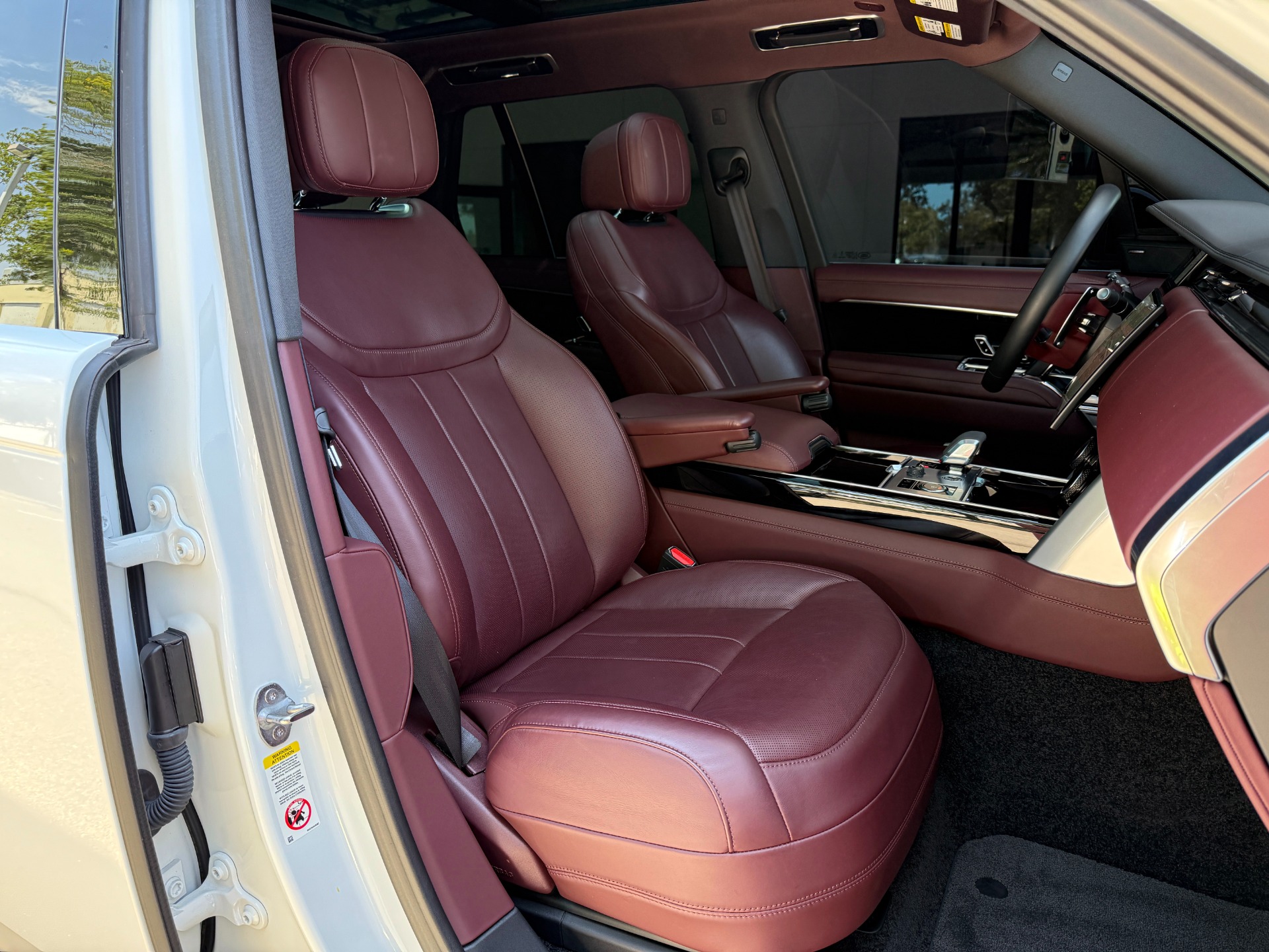 Used-2023-Land-Rover-Range-Rover-P530-SE