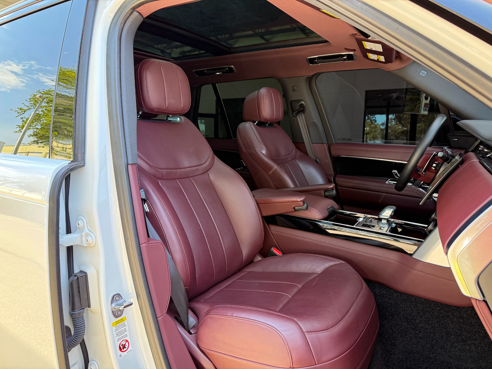 Used-2023-Land-Rover-Range-Rover-P530-SE