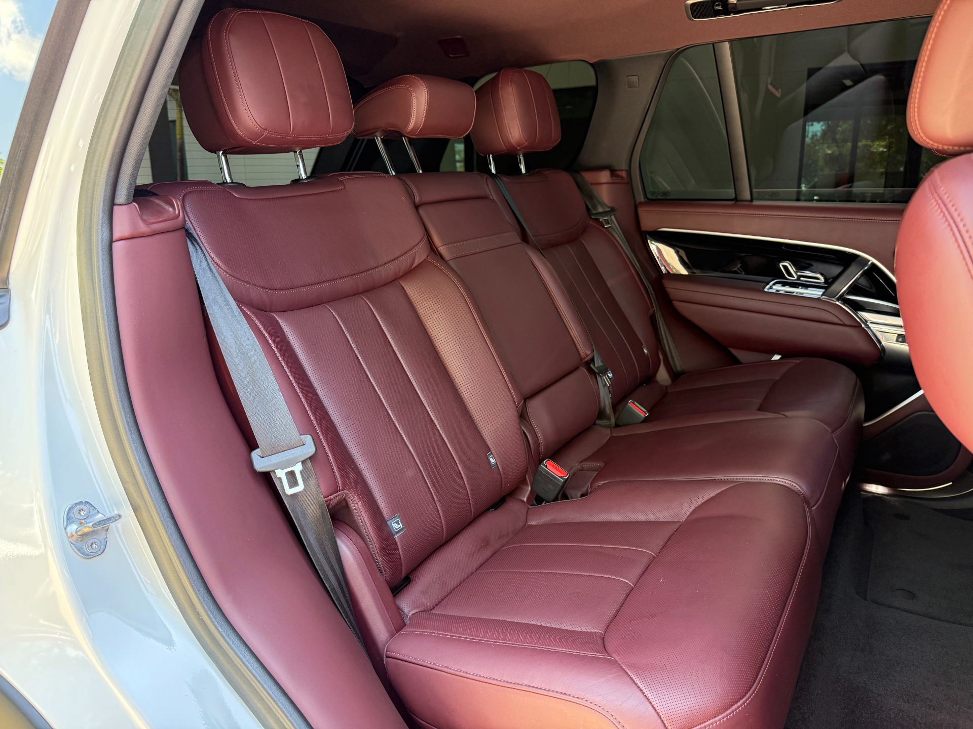 Used-2023-Land-Rover-Range-Rover-P530-SE