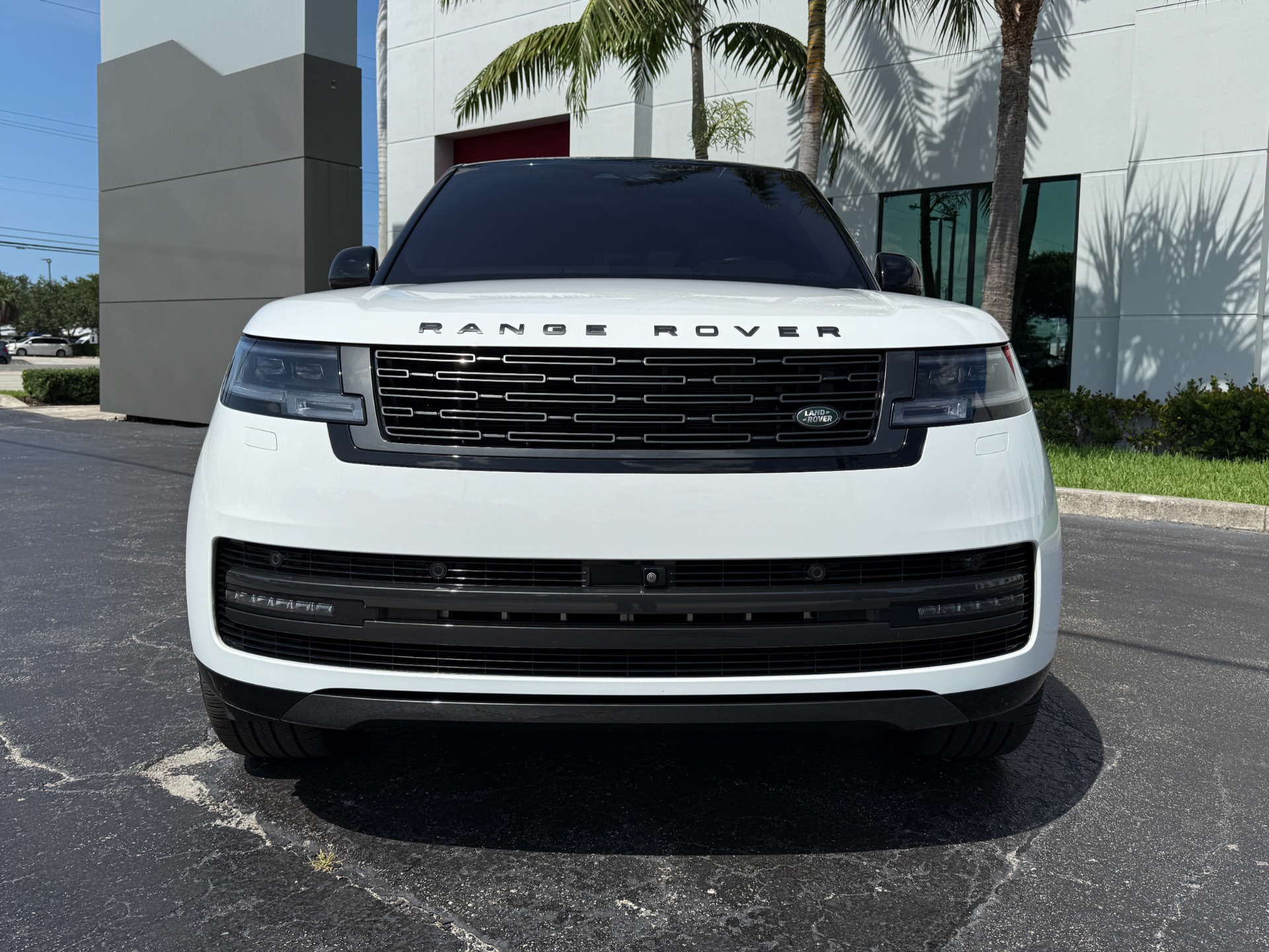 Used-2023-Land-Rover-Range-Rover-P530-SE