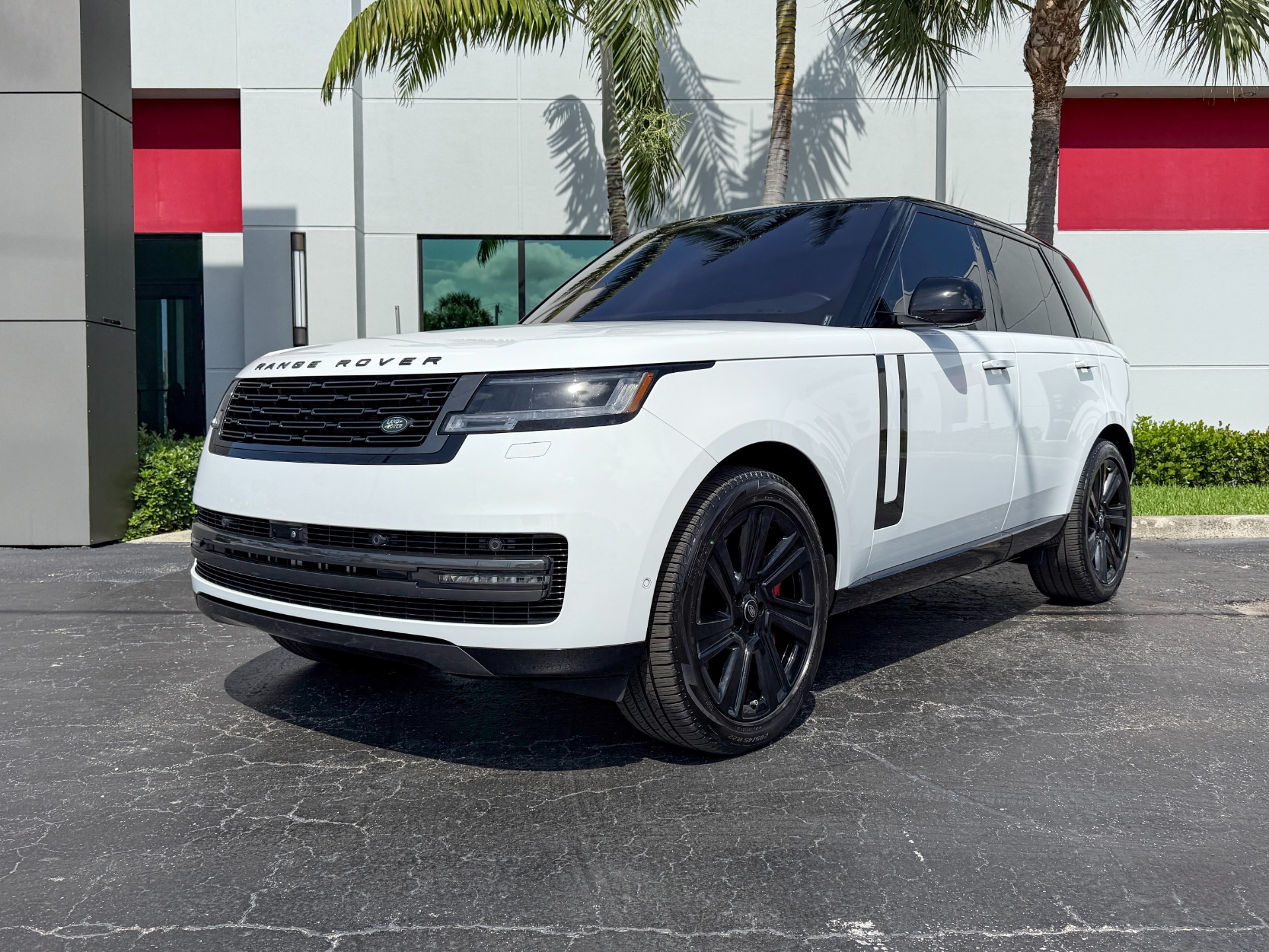 Used-2023-Land-Rover-Range-Rover-P530-SE