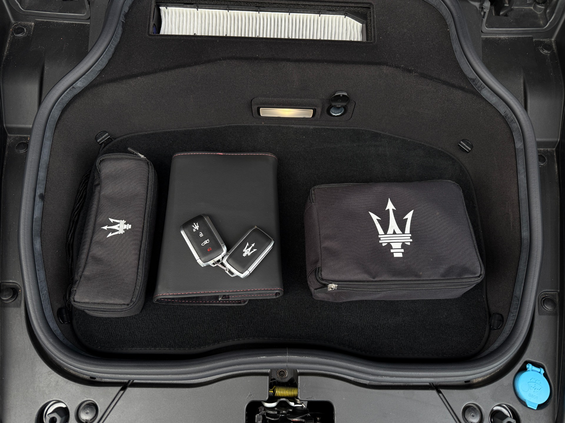 Used-2023-Maserati-MC20