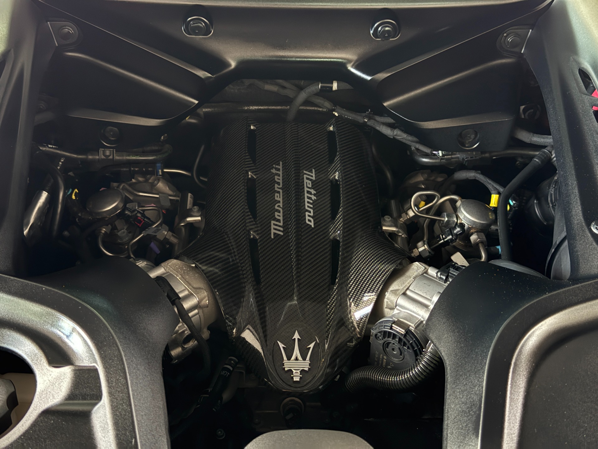 Used-2023-Maserati-MC20