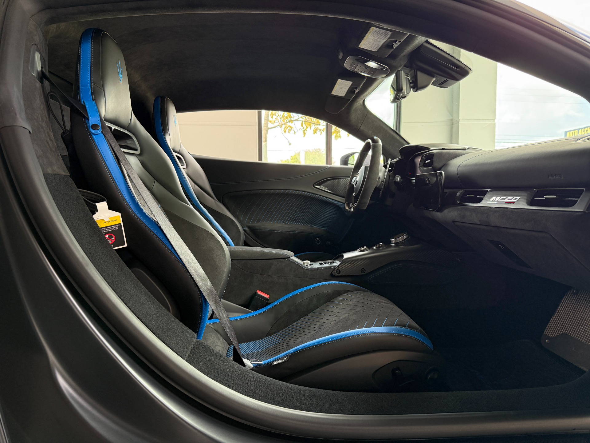 Used-2023-Maserati-MC20