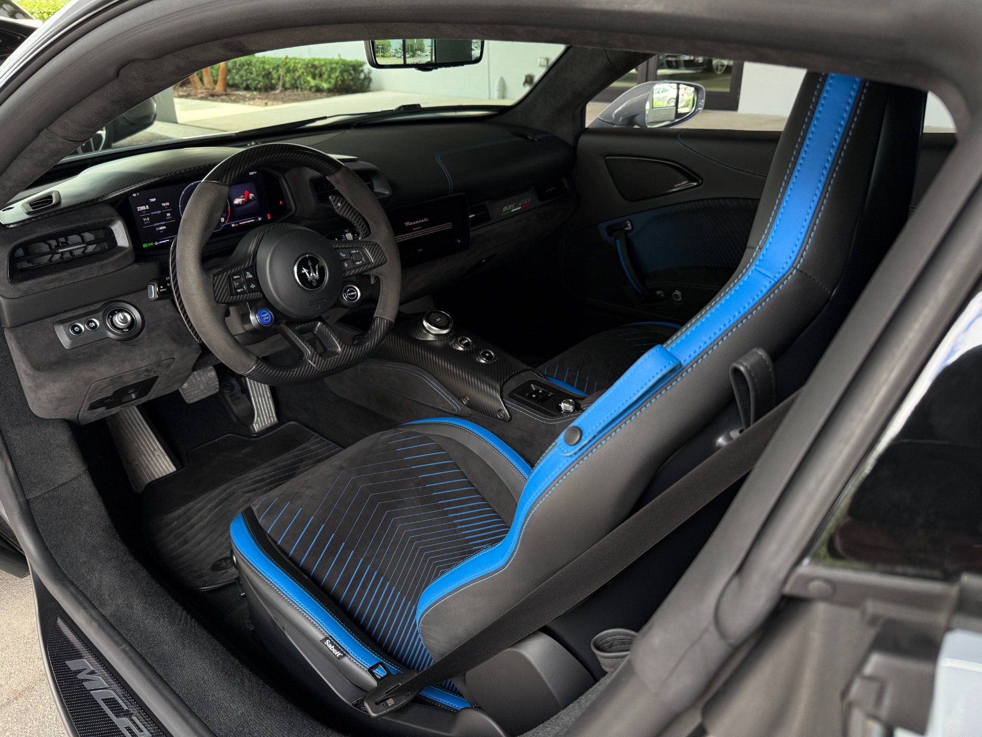 Used-2023-Maserati-MC20