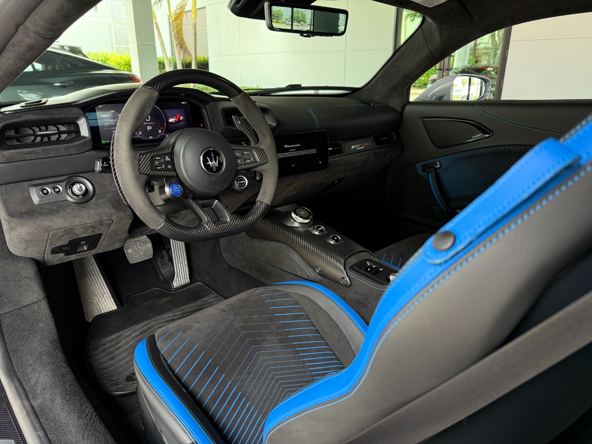 Used-2023-Maserati-MC20