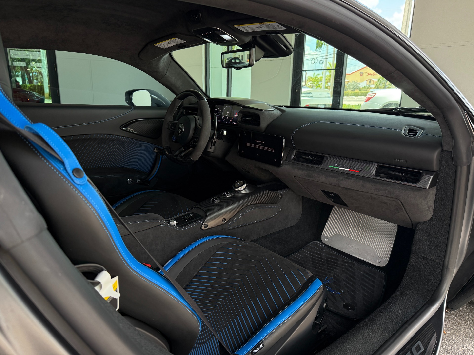 Used-2023-Maserati-MC20