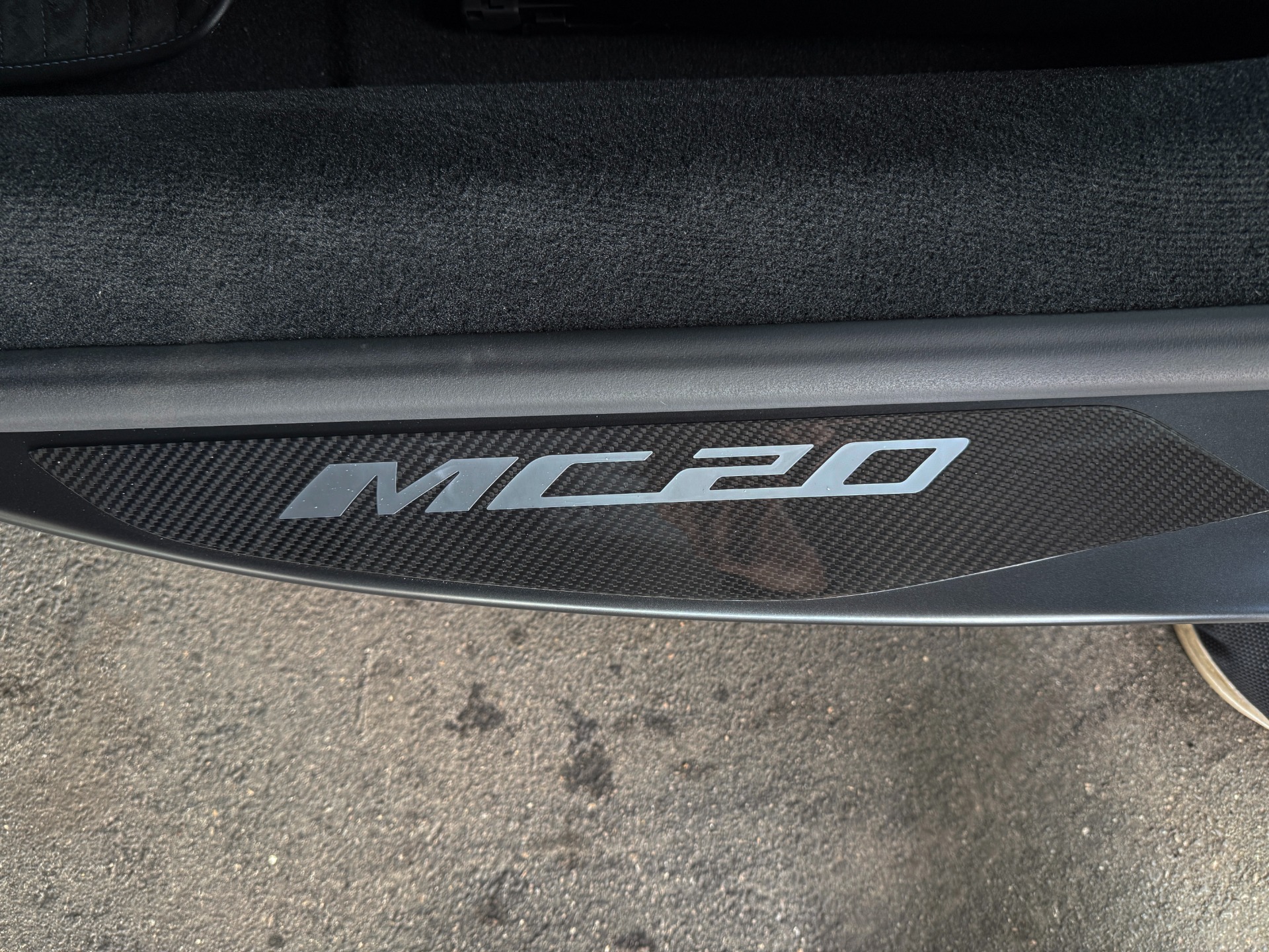 Used-2023-Maserati-MC20