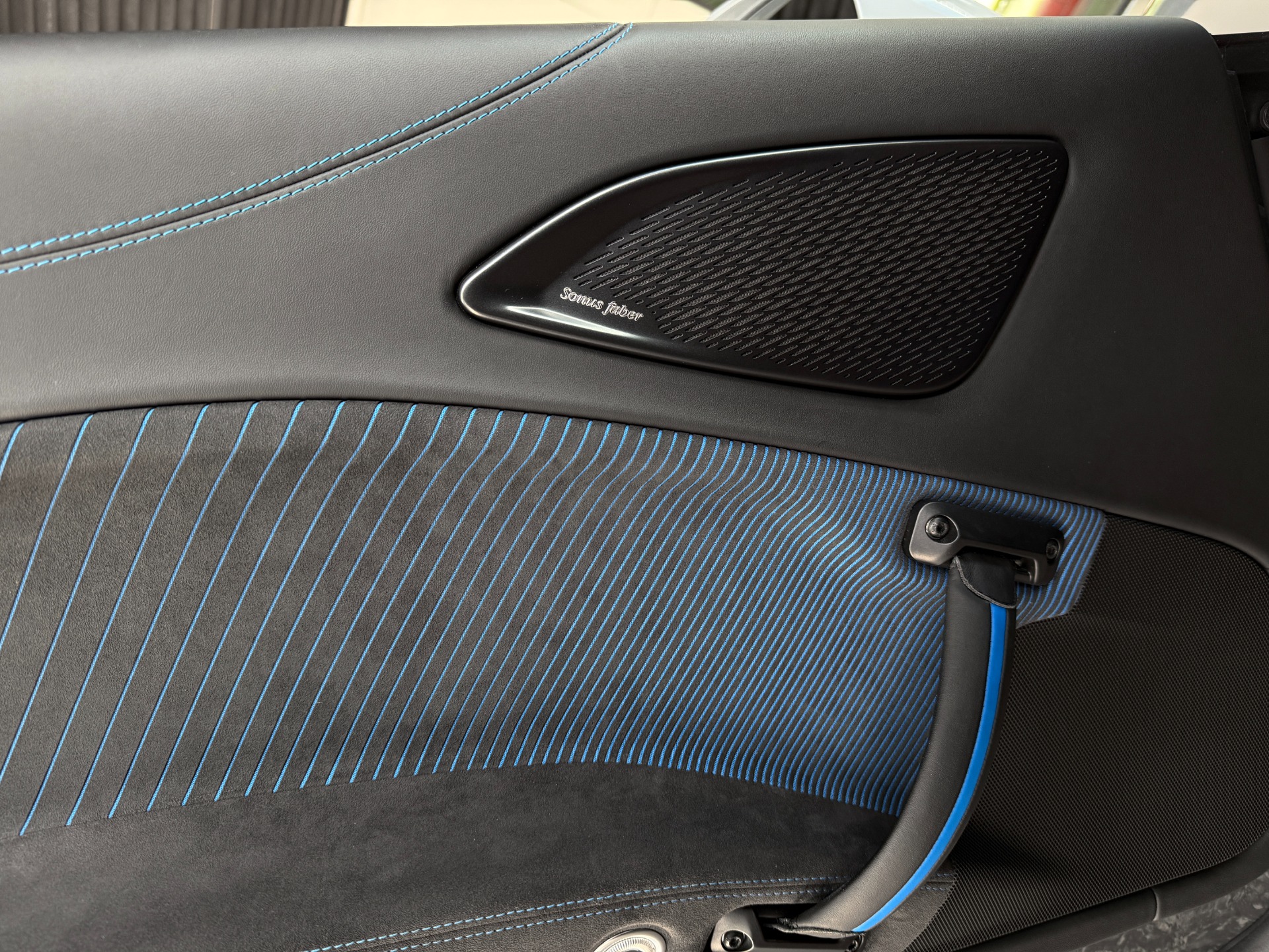 Used-2023-Maserati-MC20