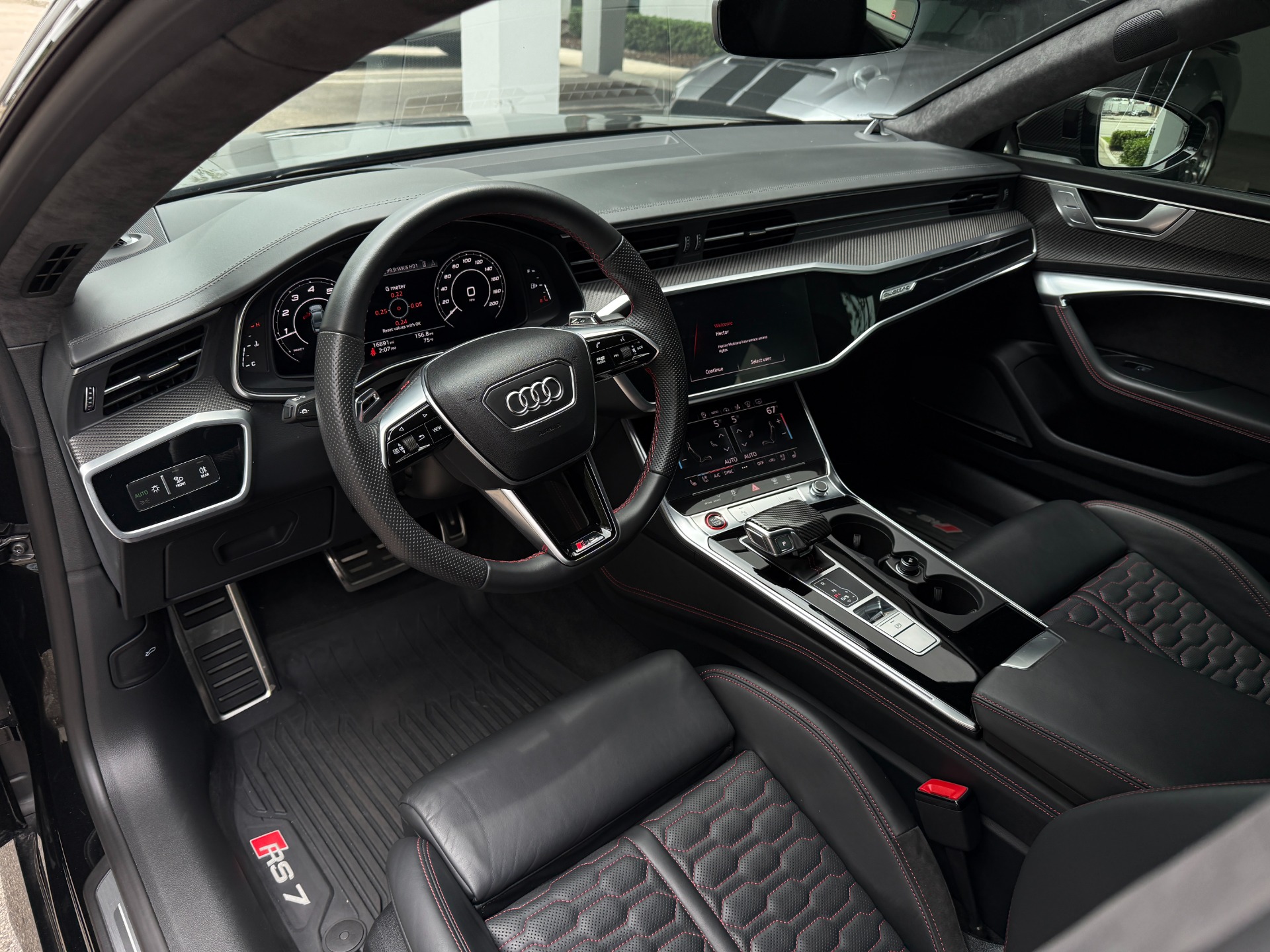 Used-2021-Audi-RS-7-40T-quattro