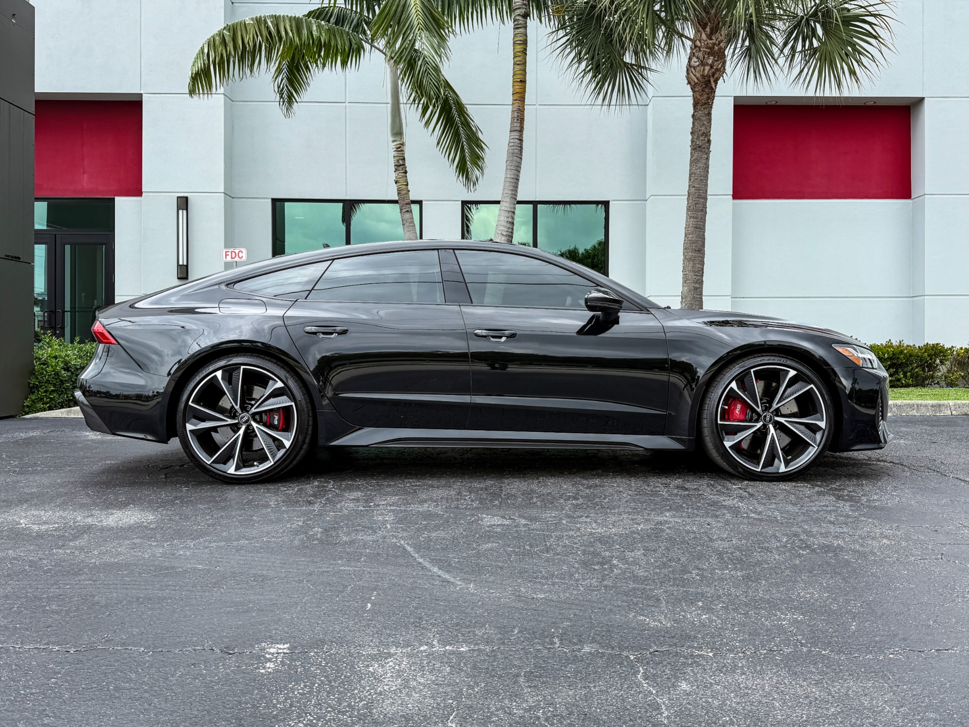 Used-2021-Audi-RS-7-40T-quattro
