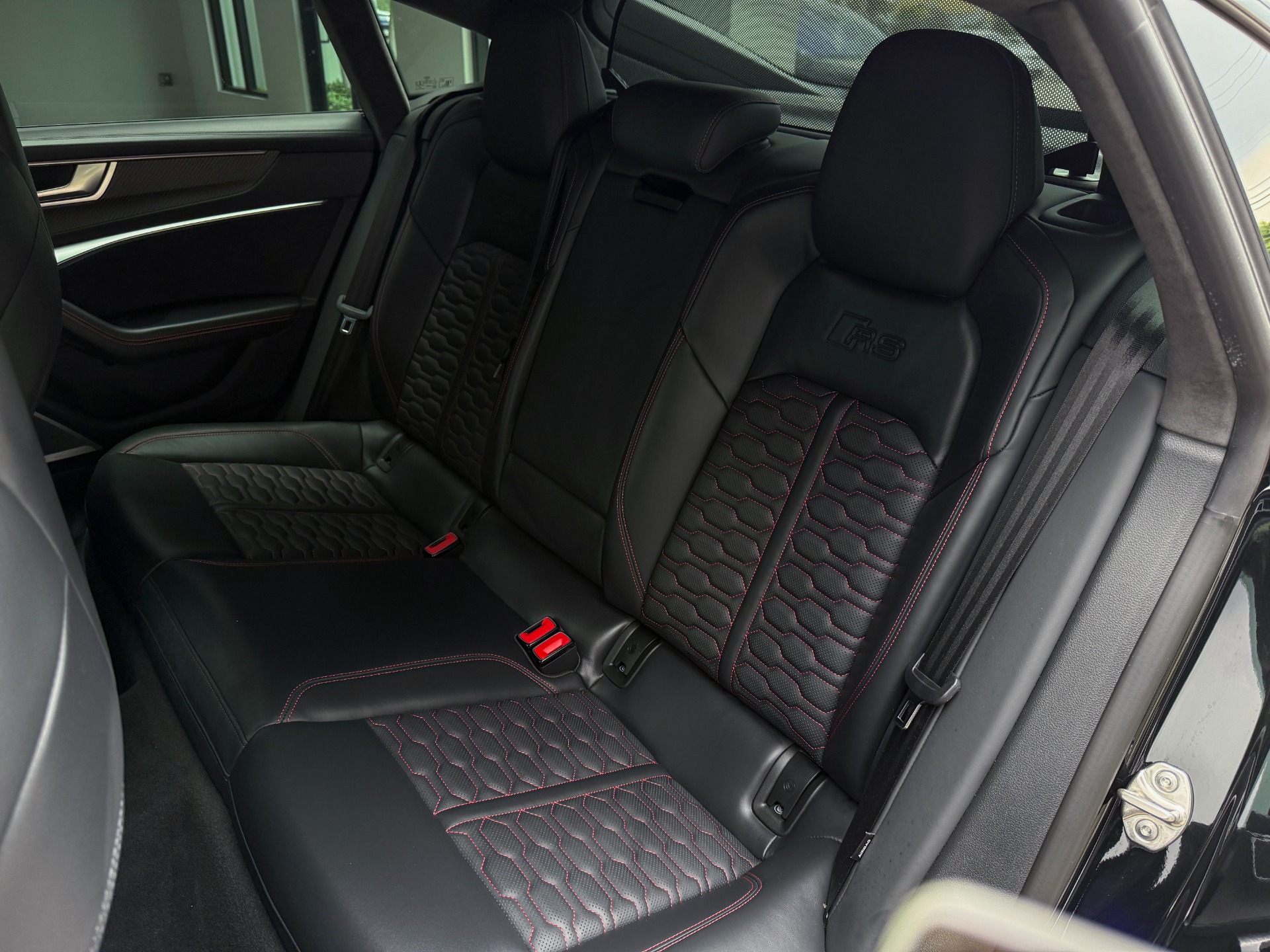Used-2021-Audi-RS-7-40T-quattro