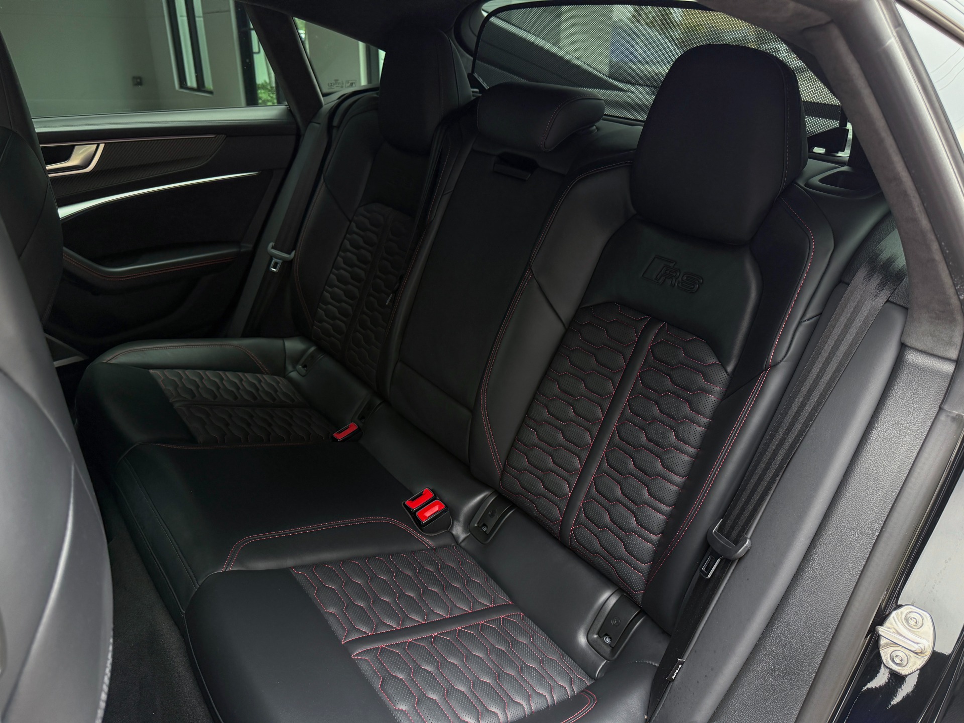 Used-2021-Audi-RS-7-40T-quattro
