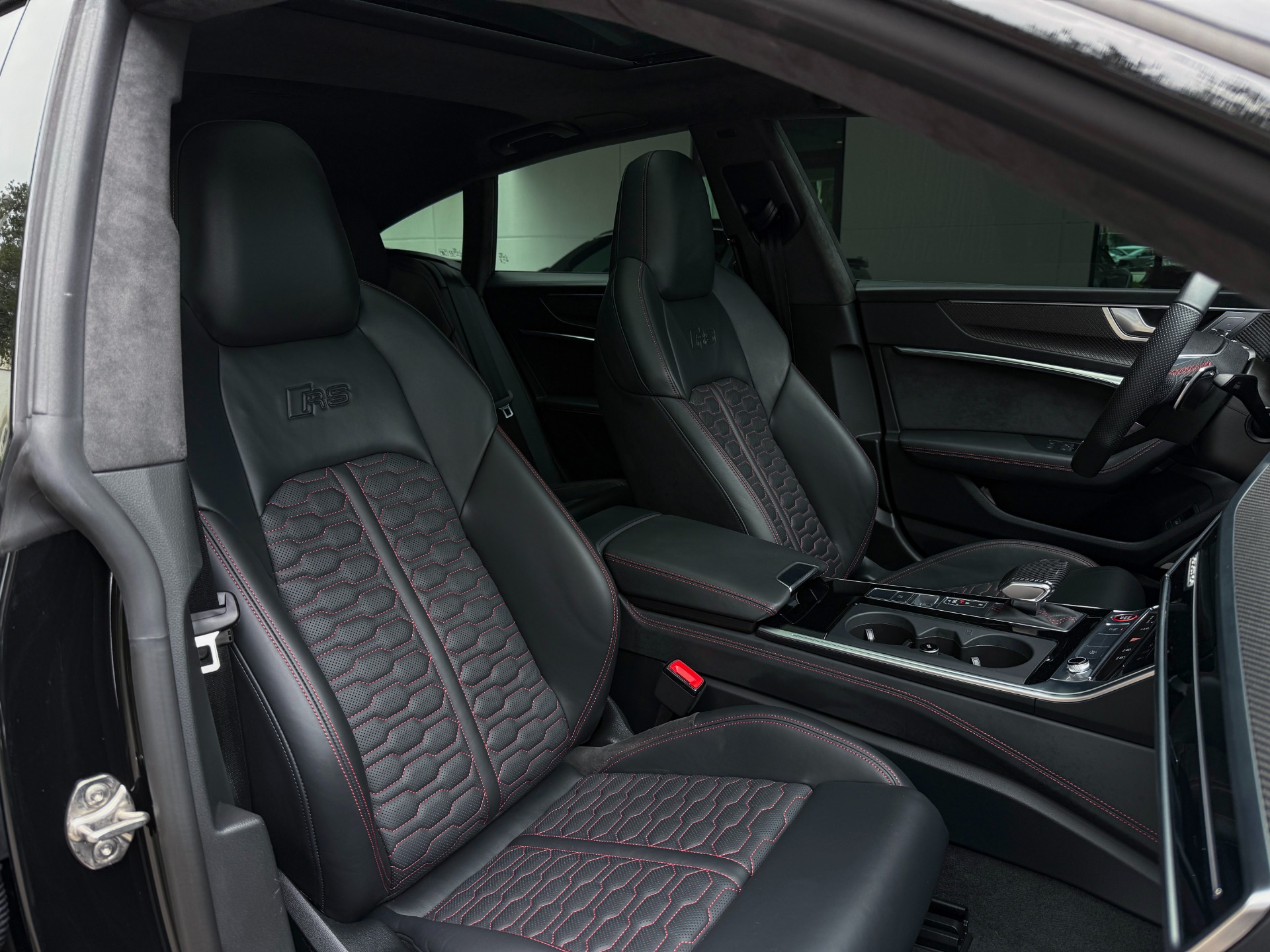 Used-2021-Audi-RS-7-40T-quattro