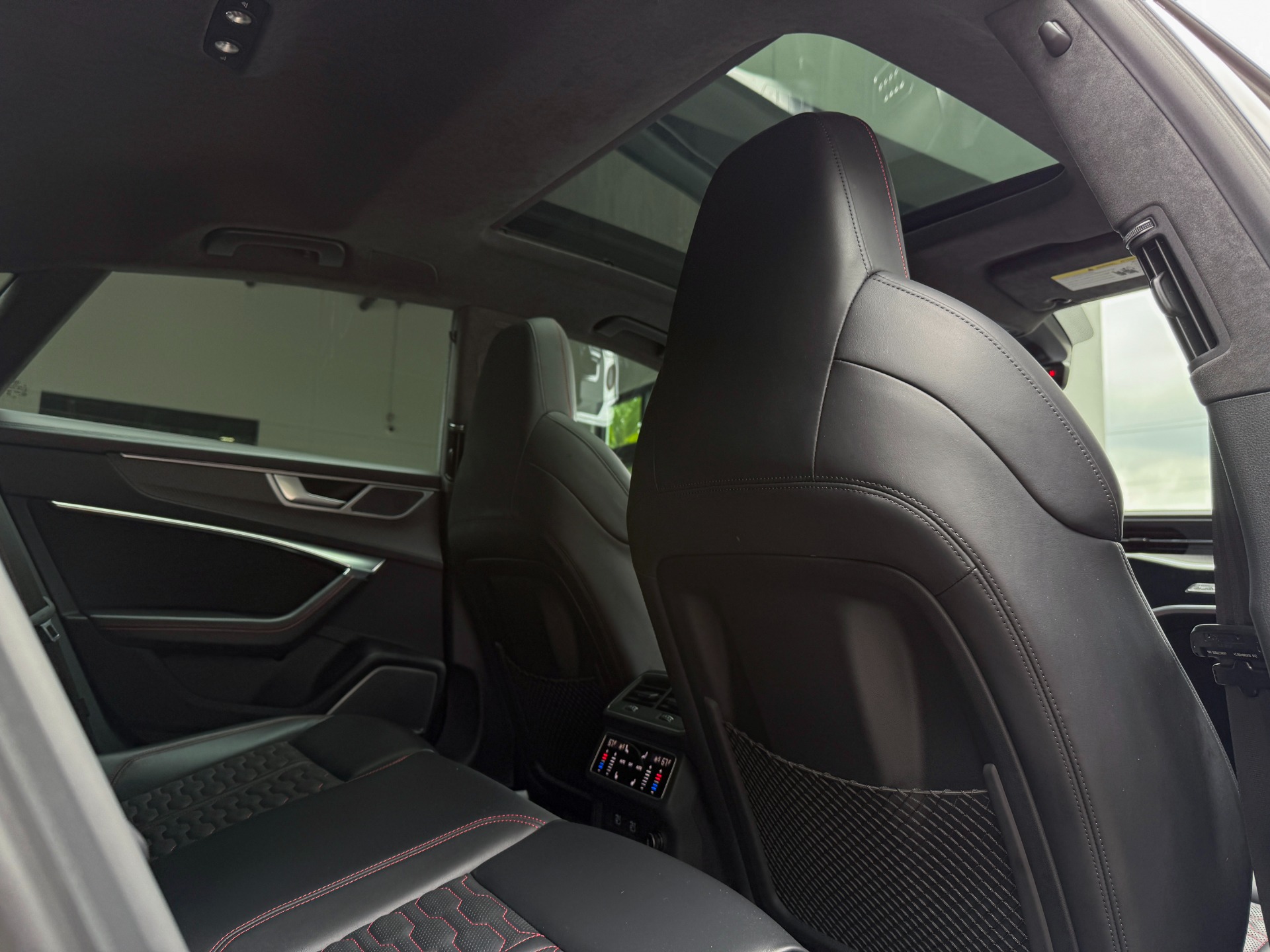 Used-2021-Audi-RS-7-40T-quattro