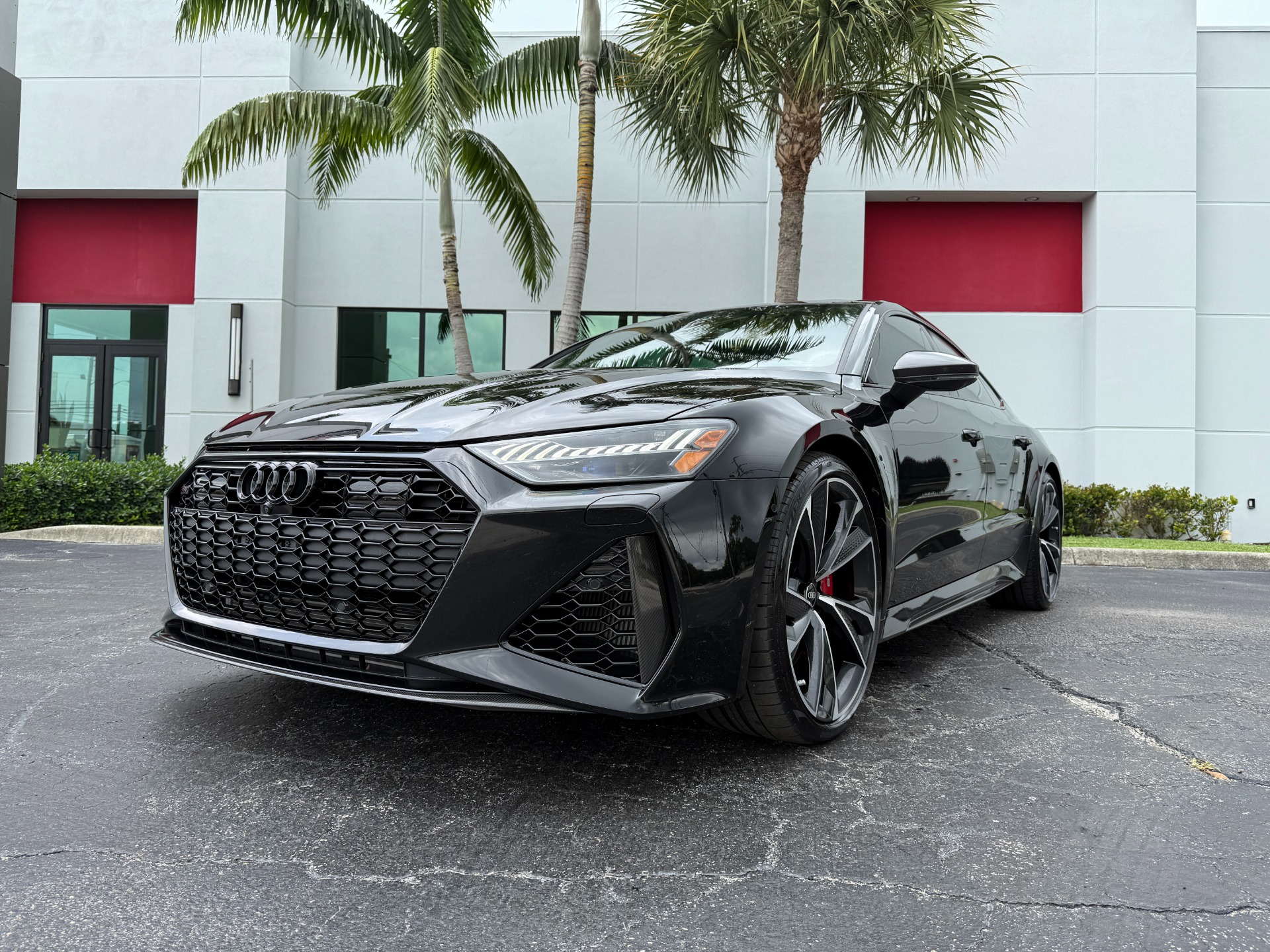 Used-2021-Audi-RS-7-40T-quattro