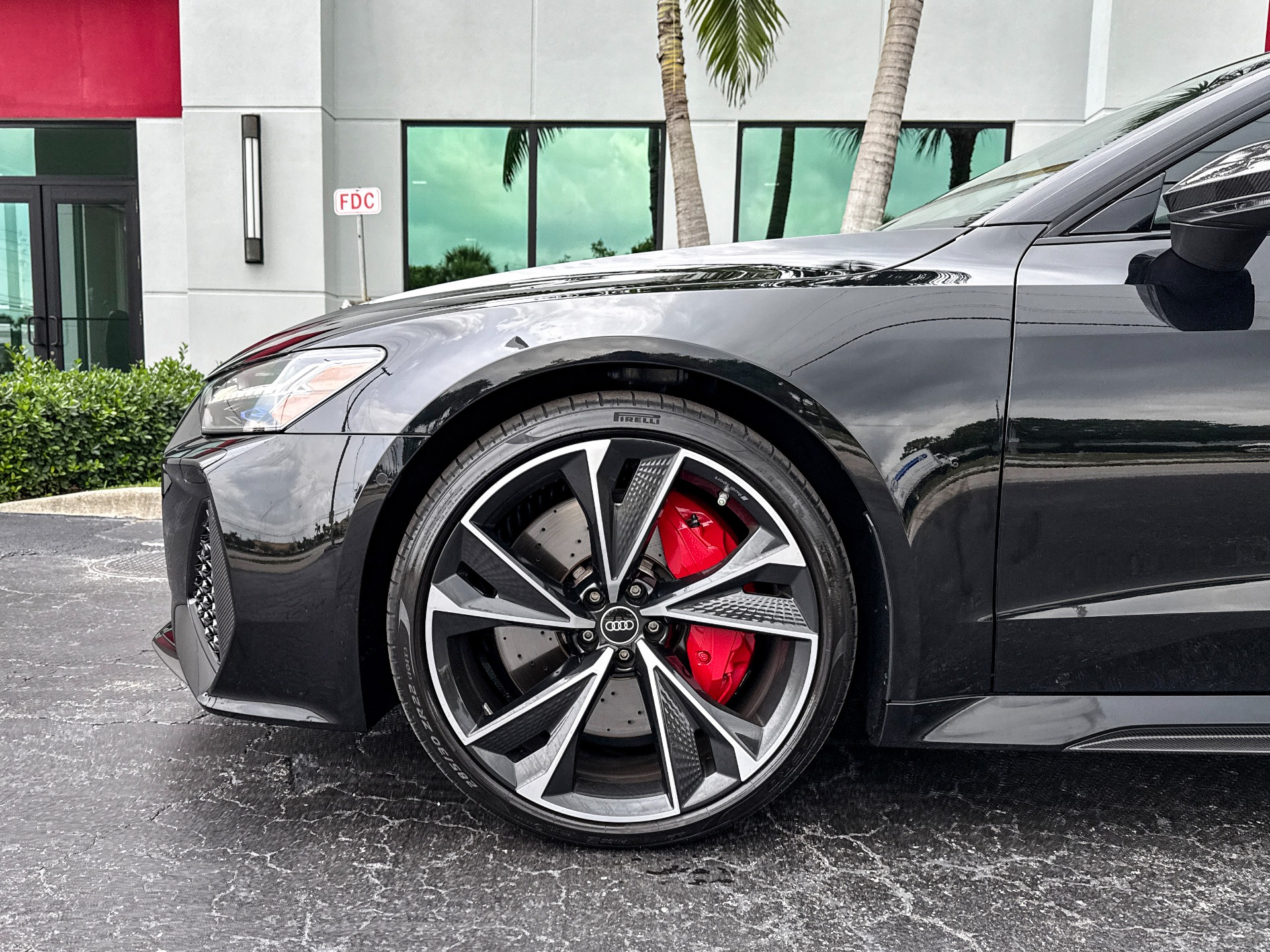 Used-2021-Audi-RS-7-40T-quattro