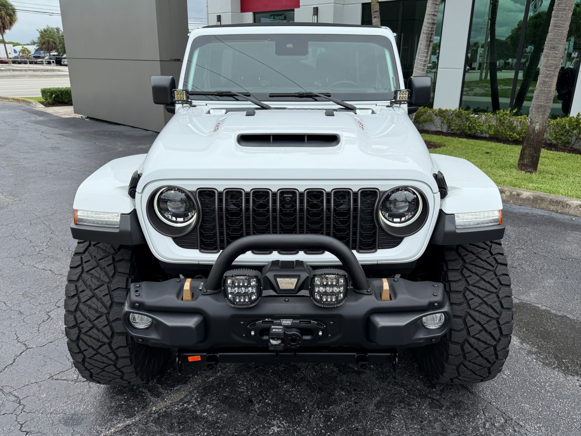 Used-2024-Jeep-Wrangler-Rubicon-392