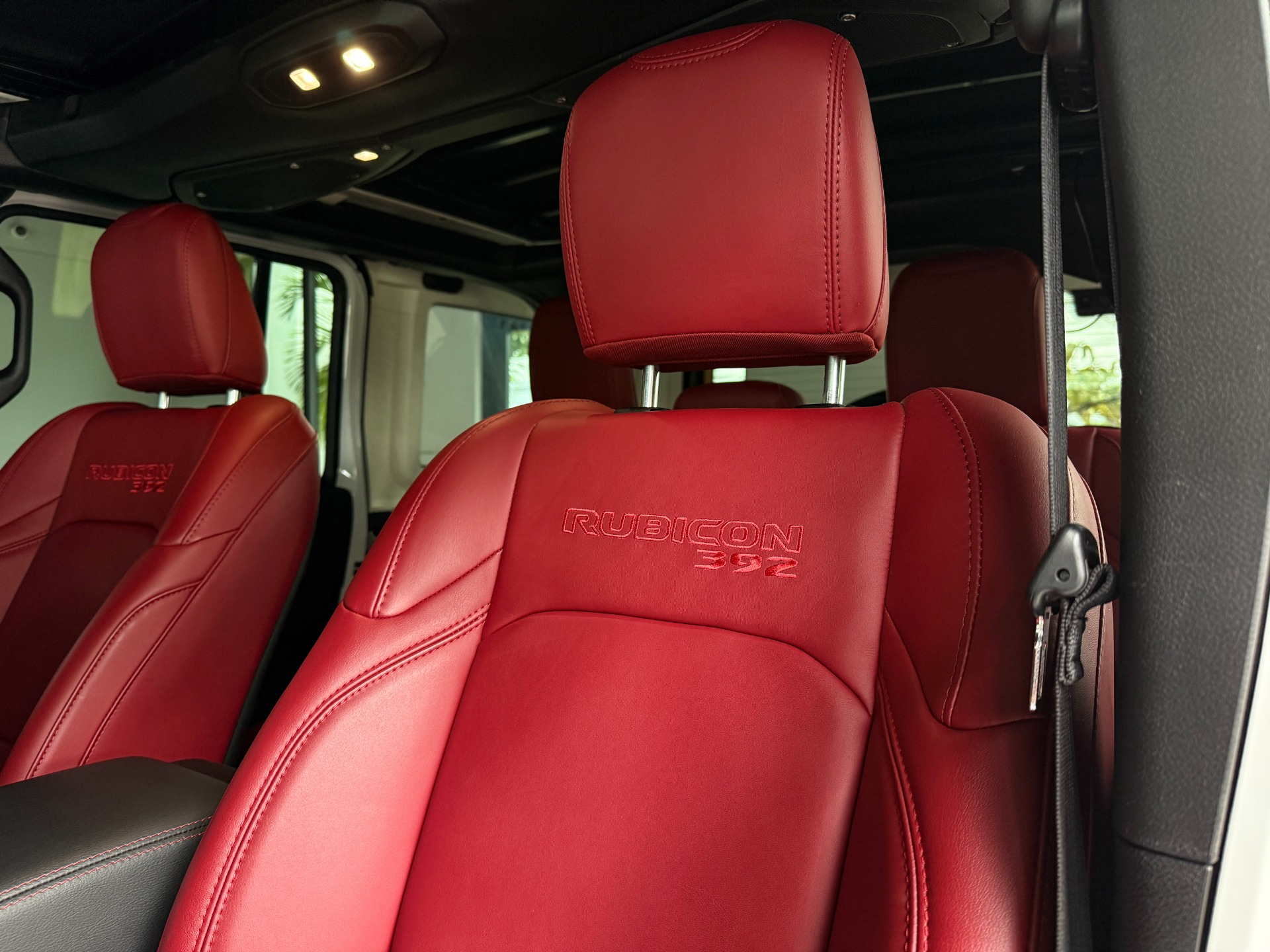 Used-2024-Jeep-Wrangler-Rubicon-392