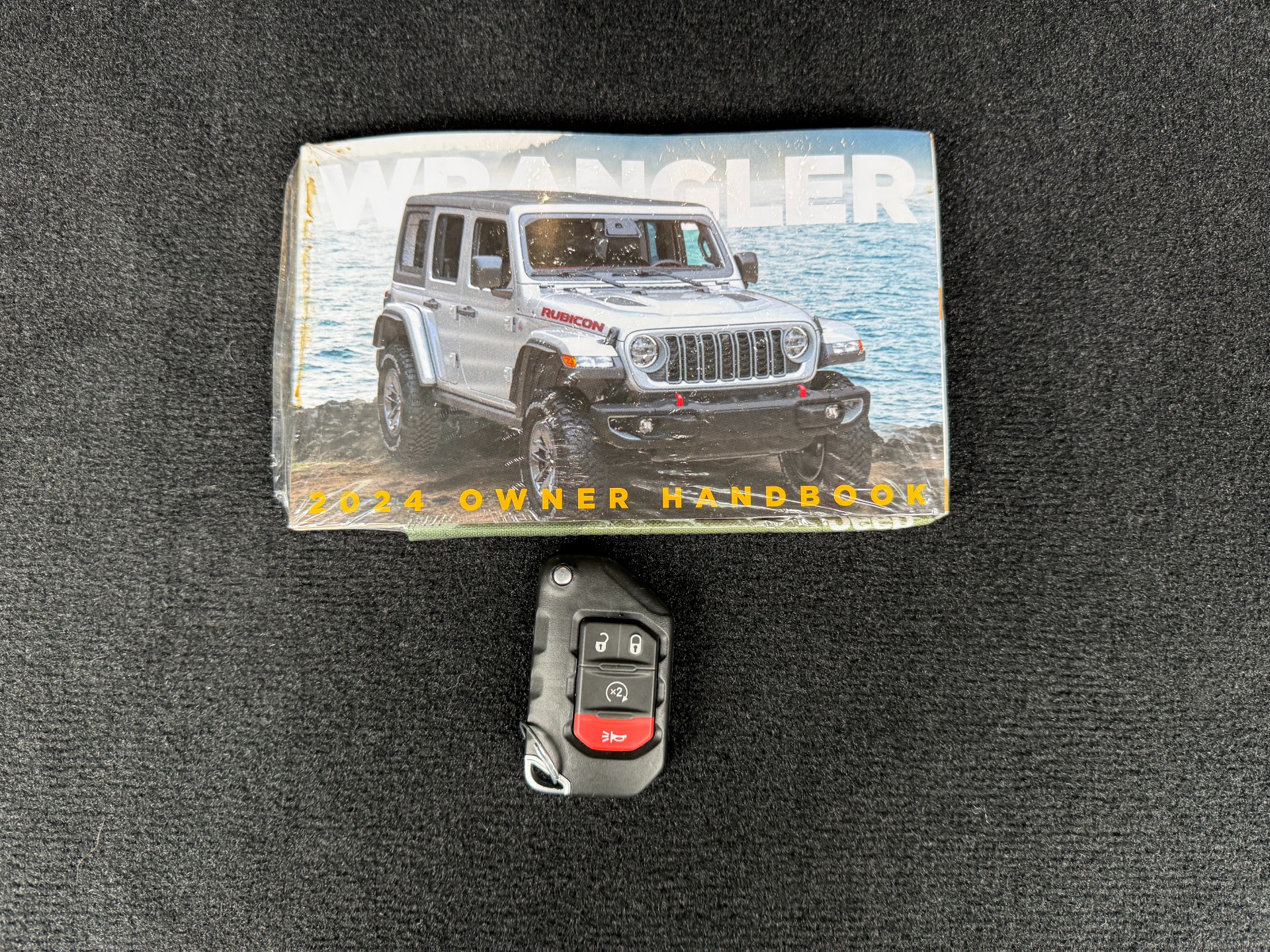 Used-2024-Jeep-Wrangler-Rubicon-392
