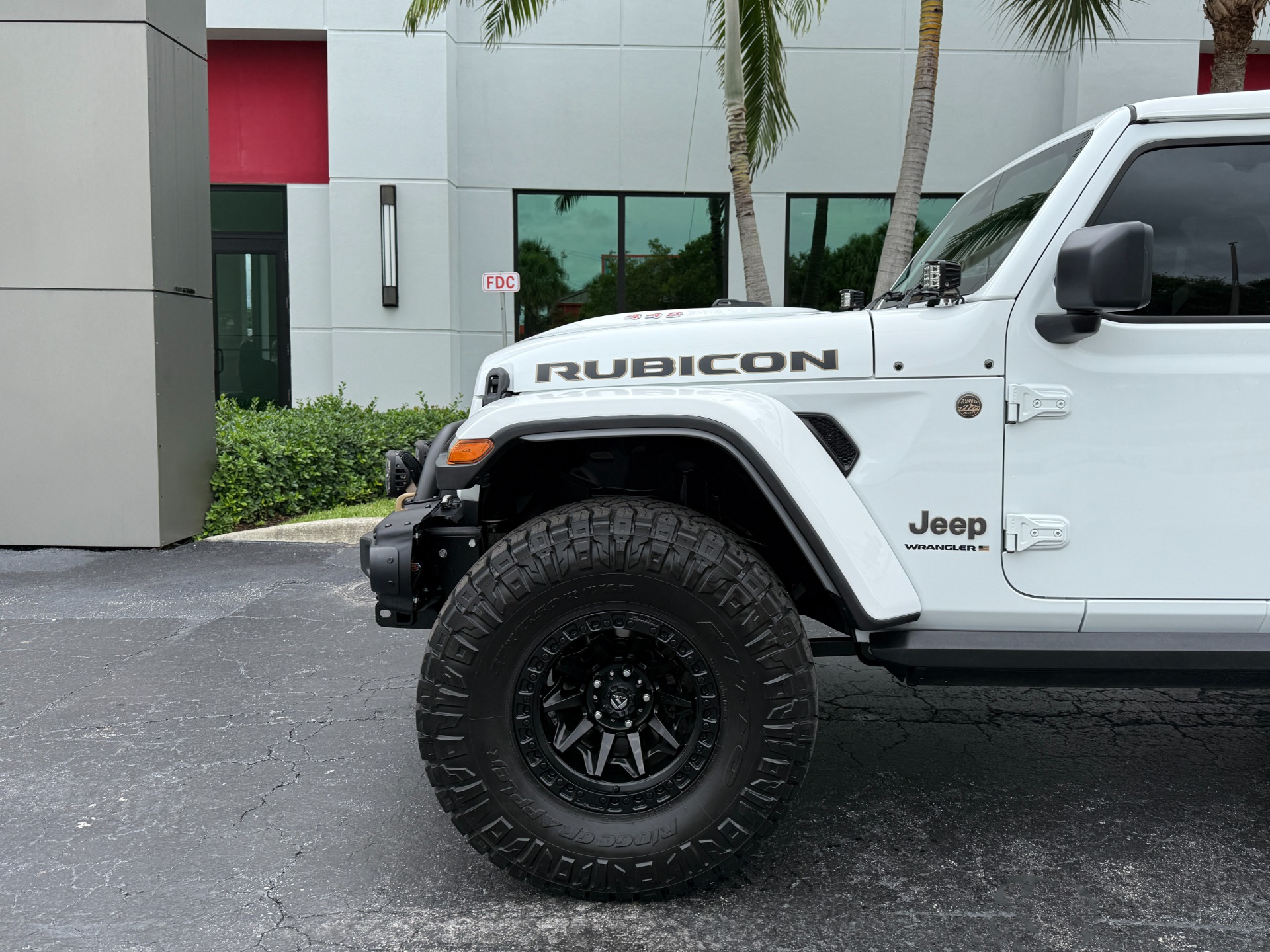Used-2024-Jeep-Wrangler-Rubicon-392
