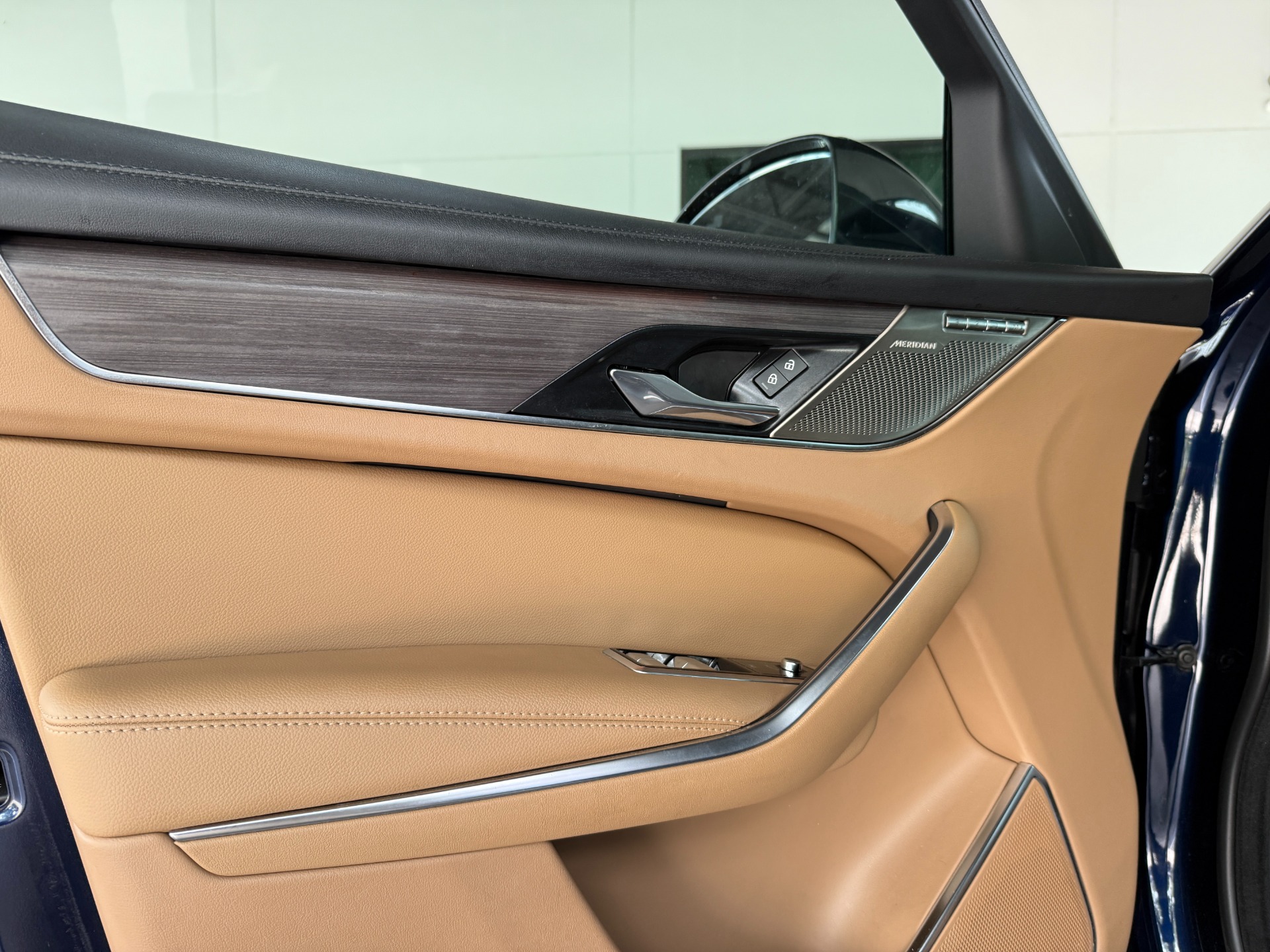 Used-2023-Jaguar-F-PACE-P250-S