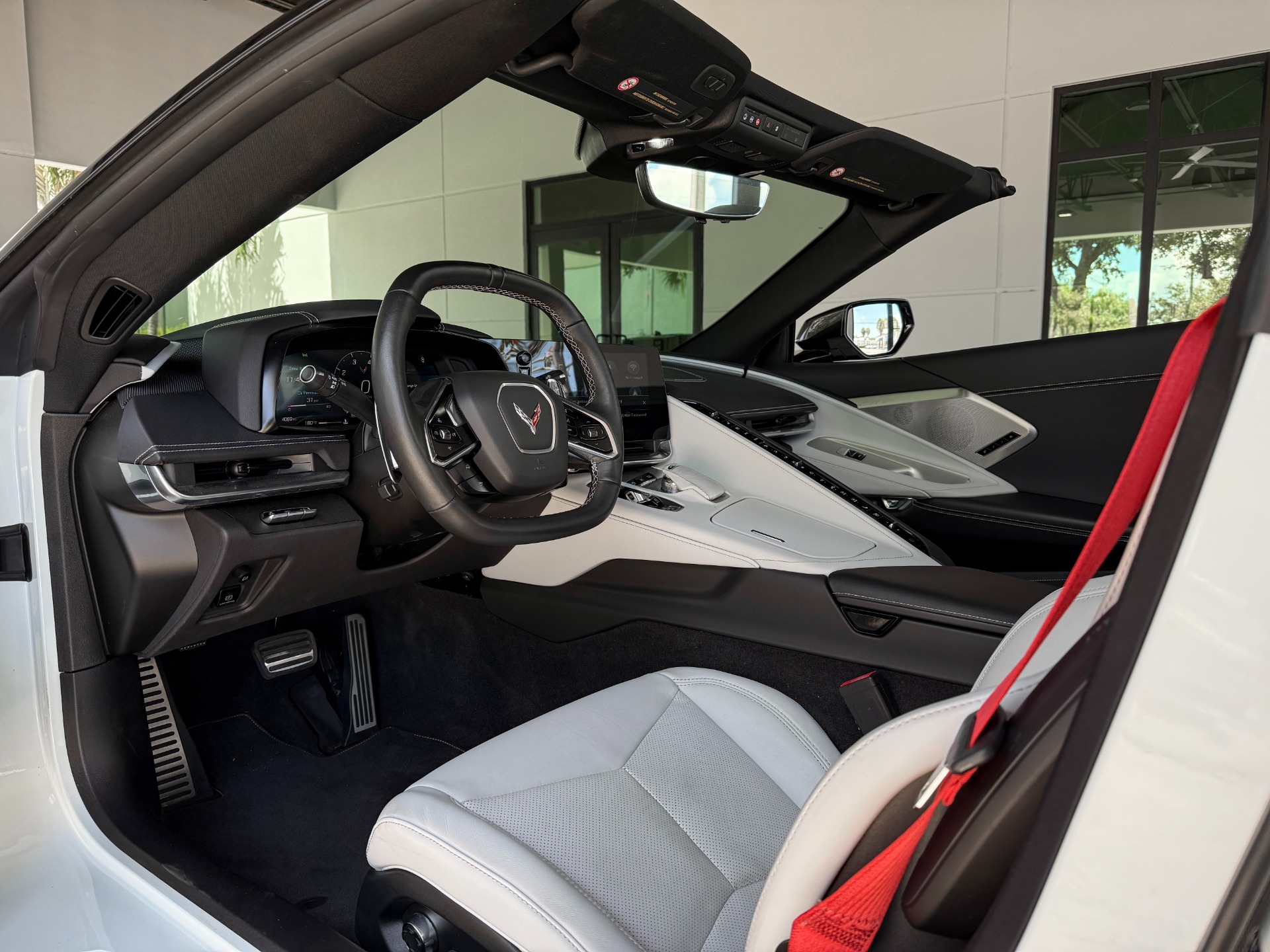 Used-2023-Chevrolet-Corvette-Stingray