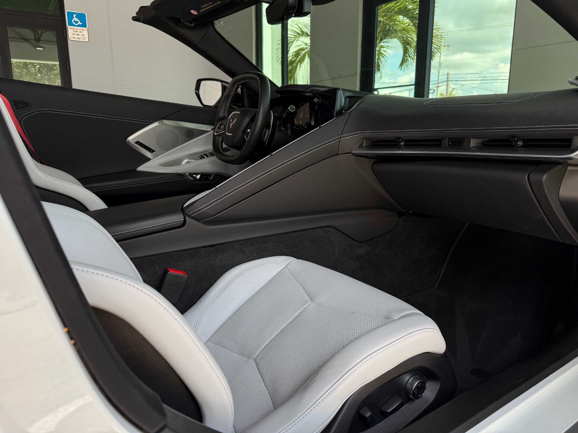 Used-2023-Chevrolet-Corvette-Stingray