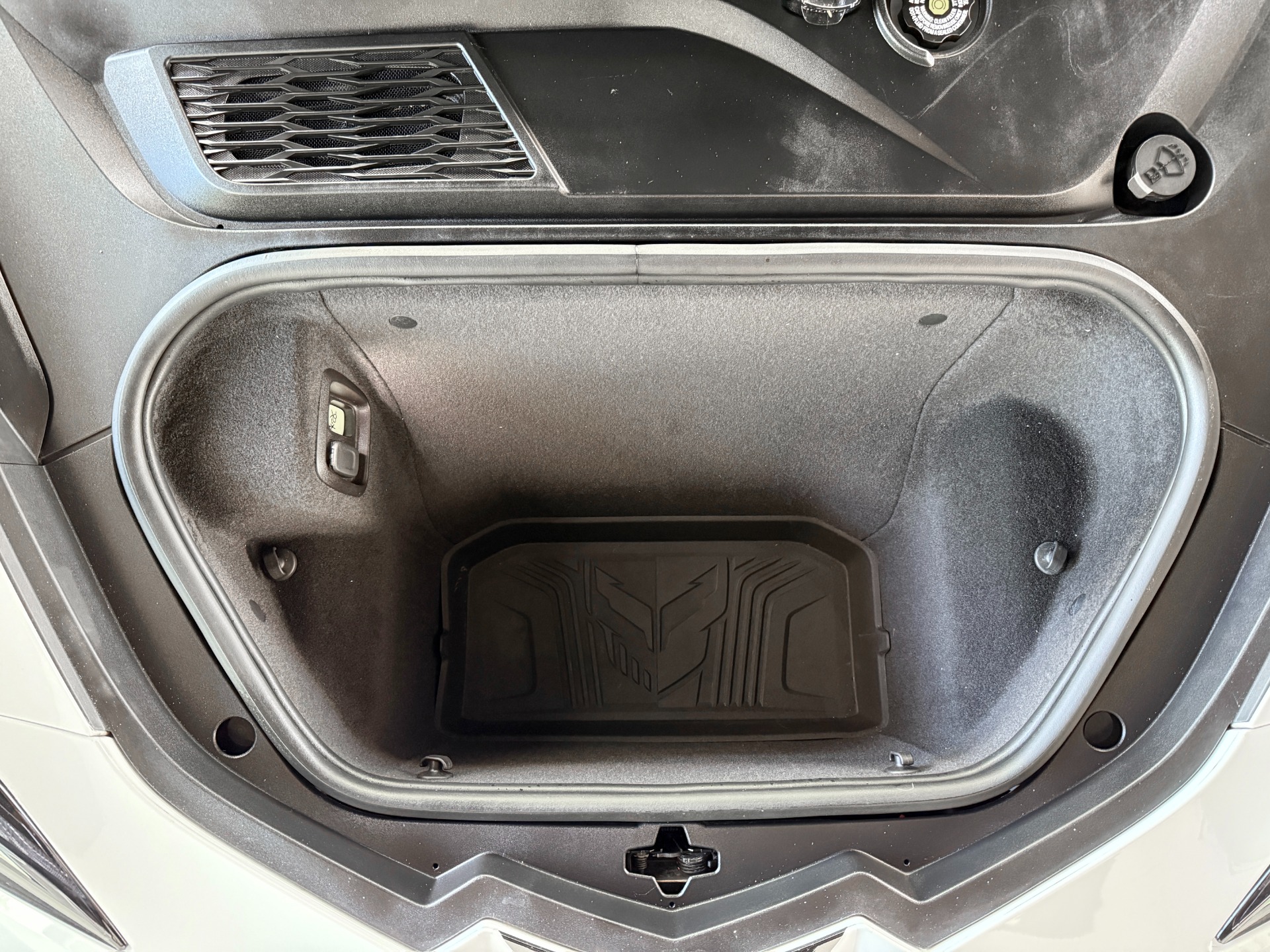 Used-2023-Chevrolet-Corvette-Stingray